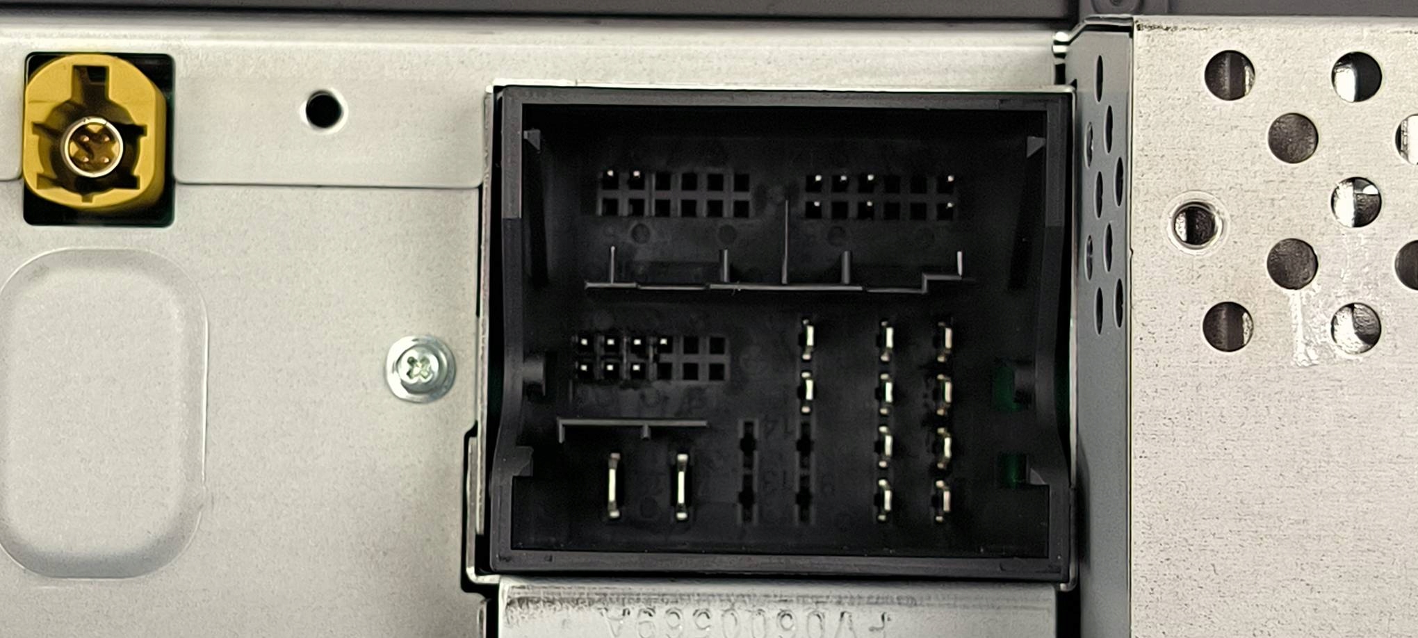 display PANEL ZR0M87E322A SKODA OCTAVIA IV