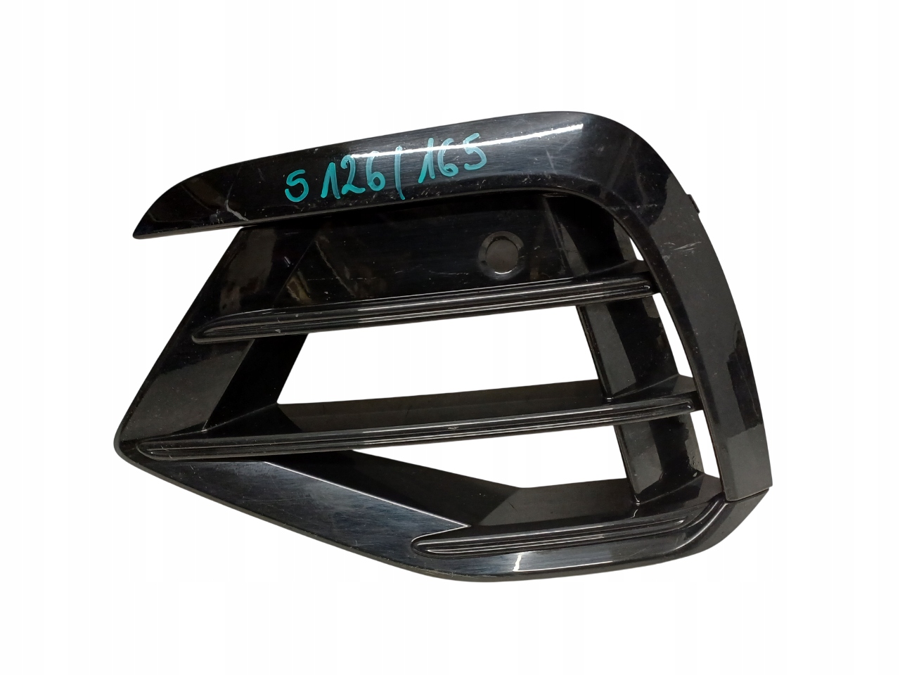 VW ARTEON 17- KRATKA ZDERZAKA LEWY PRZÓD 3G8853665F