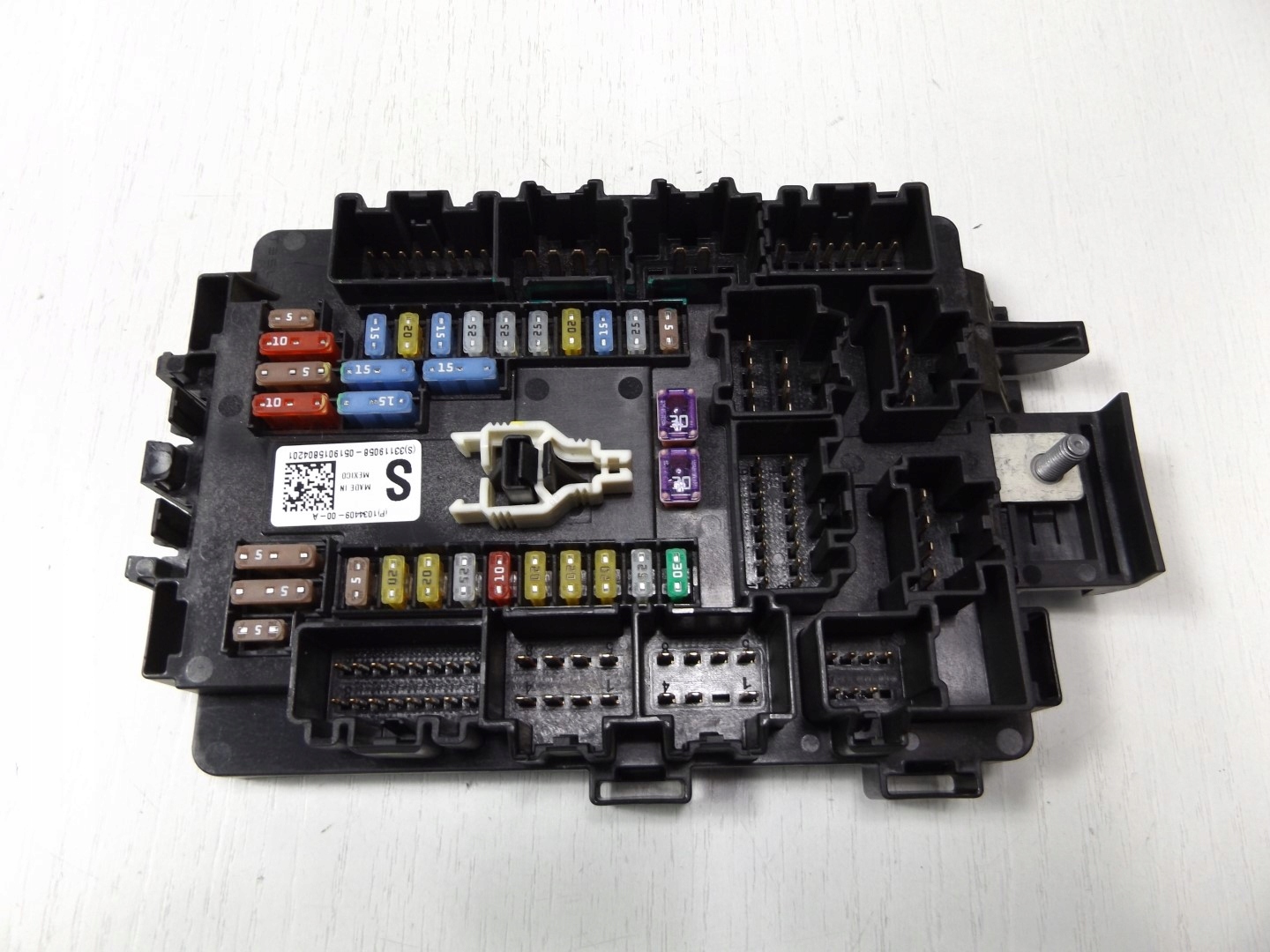 Tesla Model S P85D 691KMSKRZYNKA BEZPIECZNIKÓW 1034409-00-A Typ samochodu Samochody osobowe