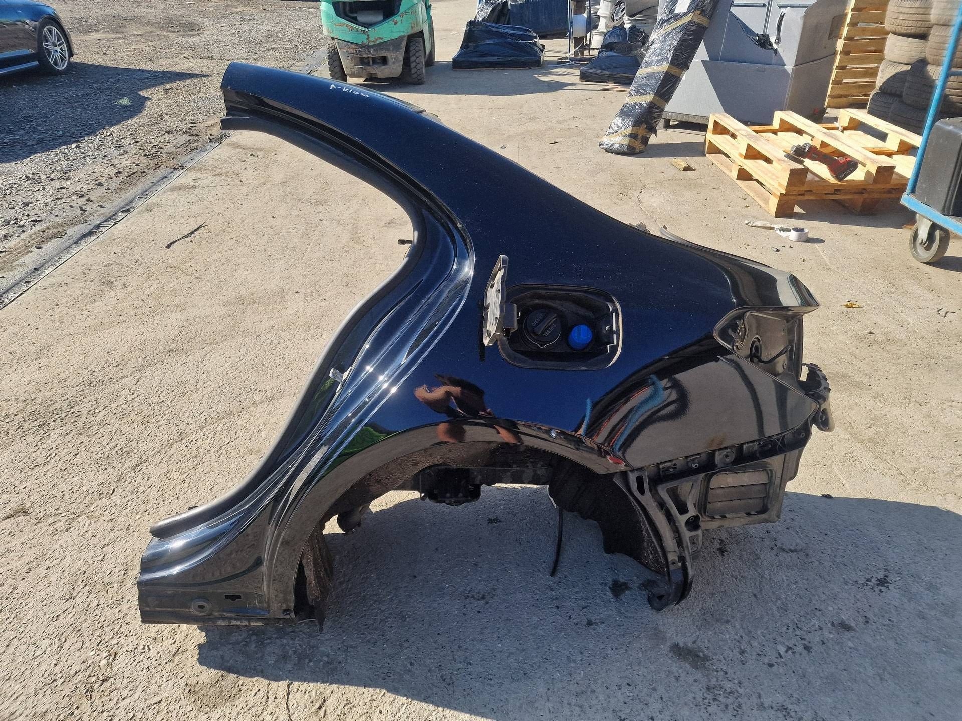 quarter left left rear part rear MERCEDES W177 sedan 191