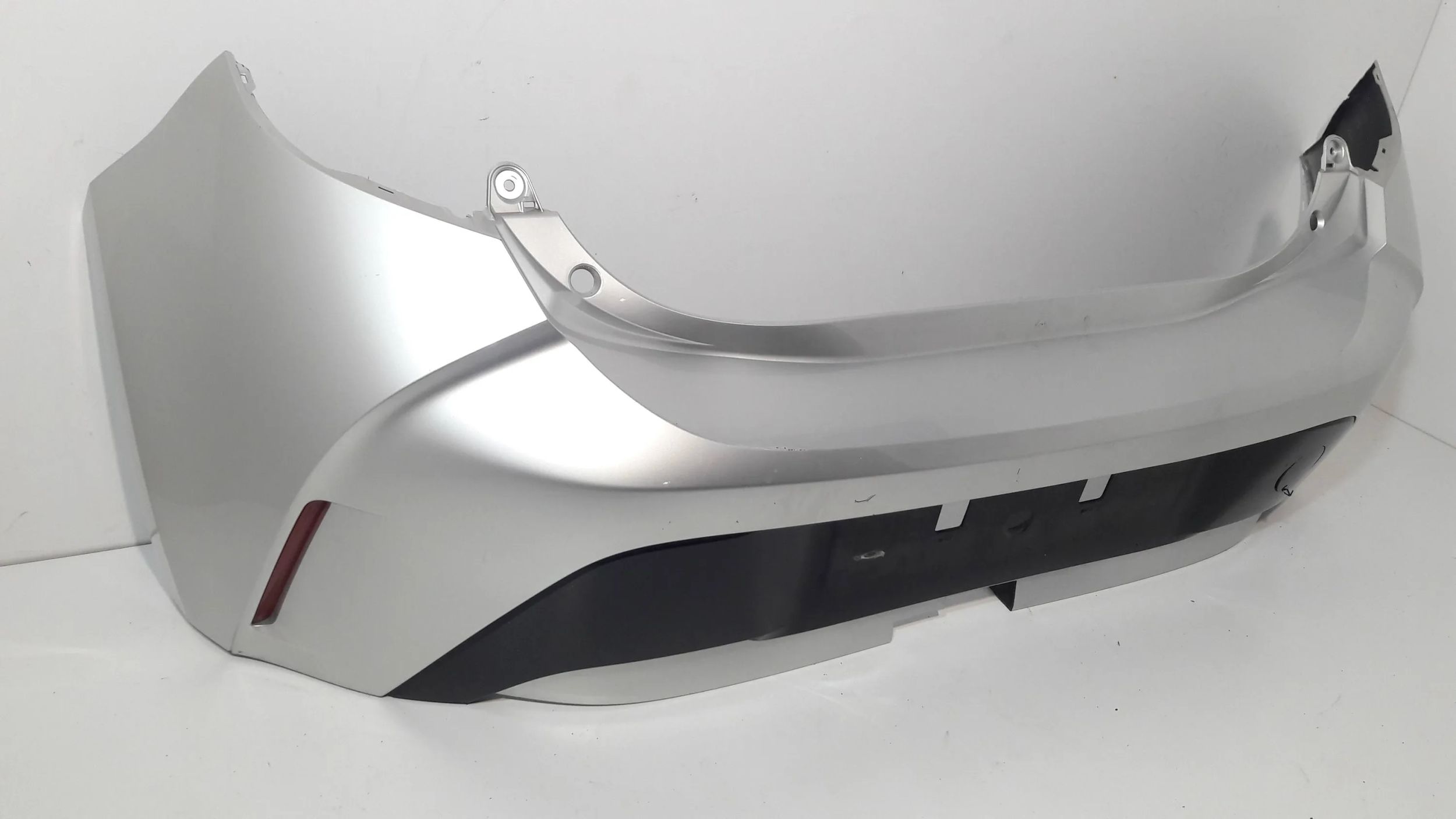 Toyota Corolla E210 E21 Stoßstange hinten