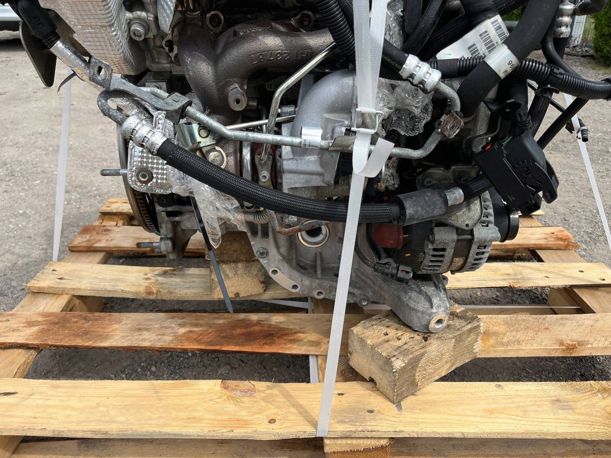 engine complete z osprzetem Maserati Levante 3.0 petrol M165D