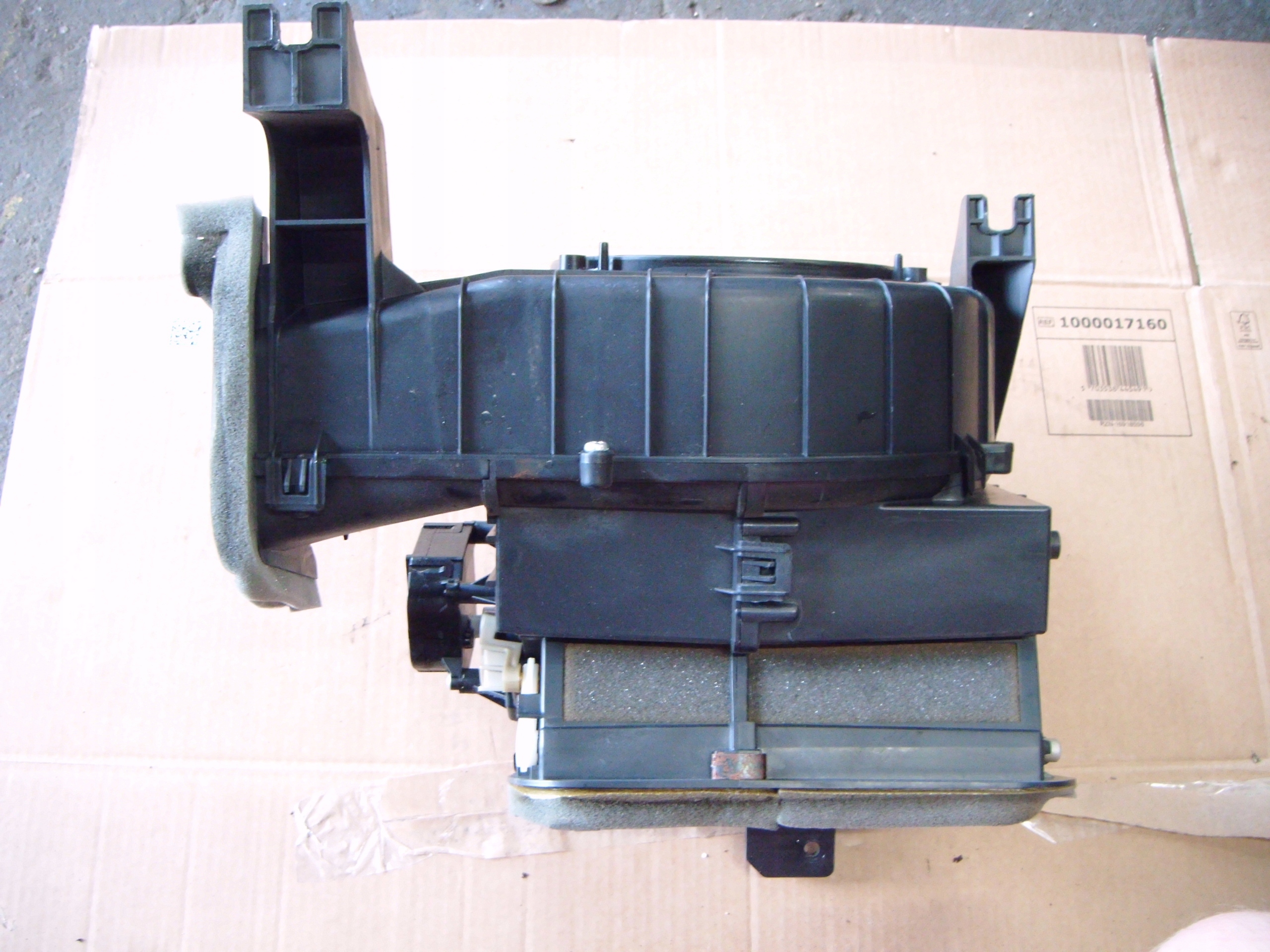 SUBARU IMPREZA III GH HB OBUDOWA WENTYLATORA