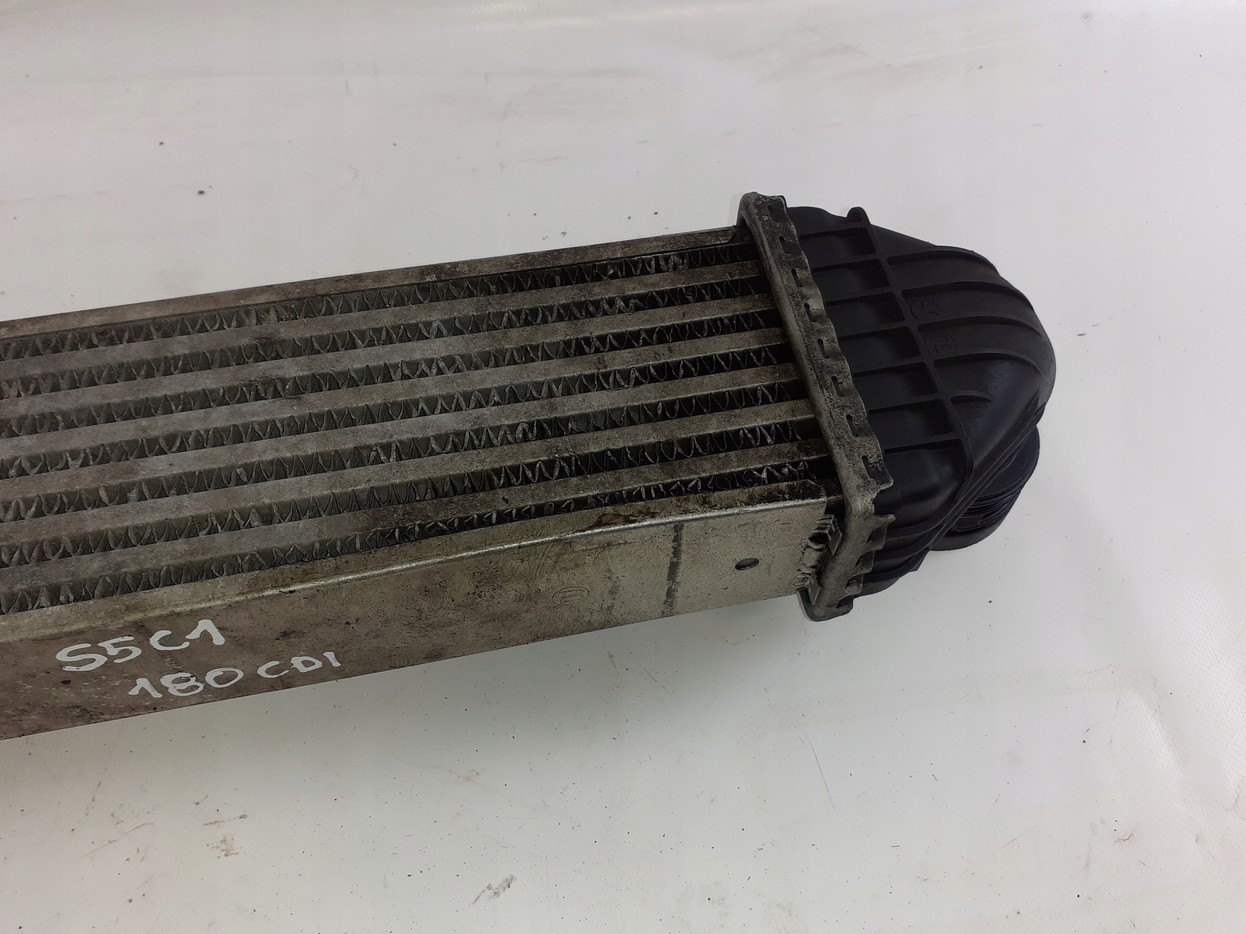 Mercedes B klasa W245 radiator intercooler