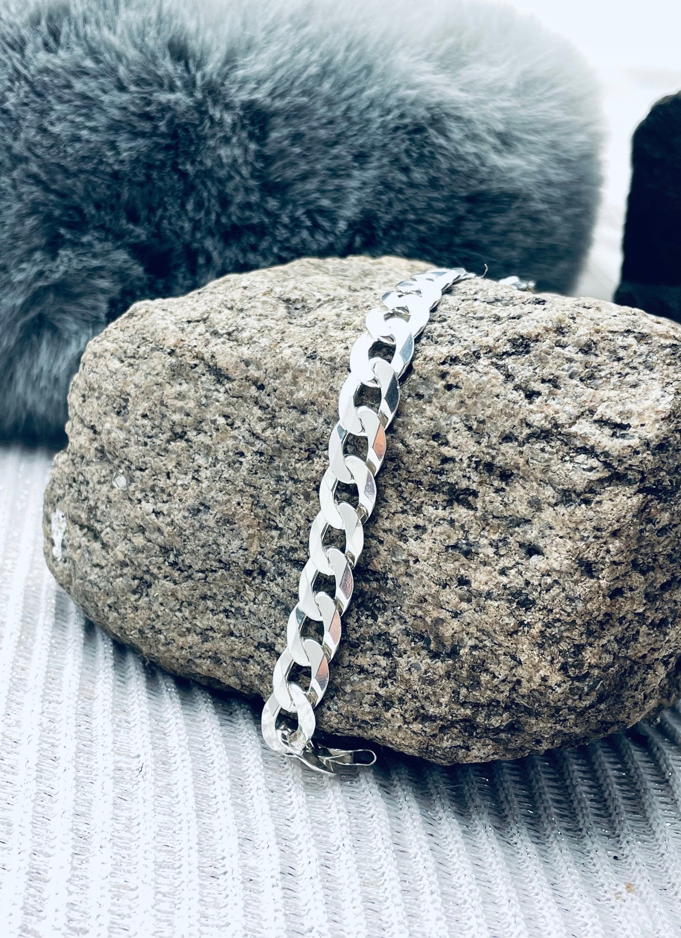 Stříbrný pancéřový náramek s plnou frézovanou cubanou