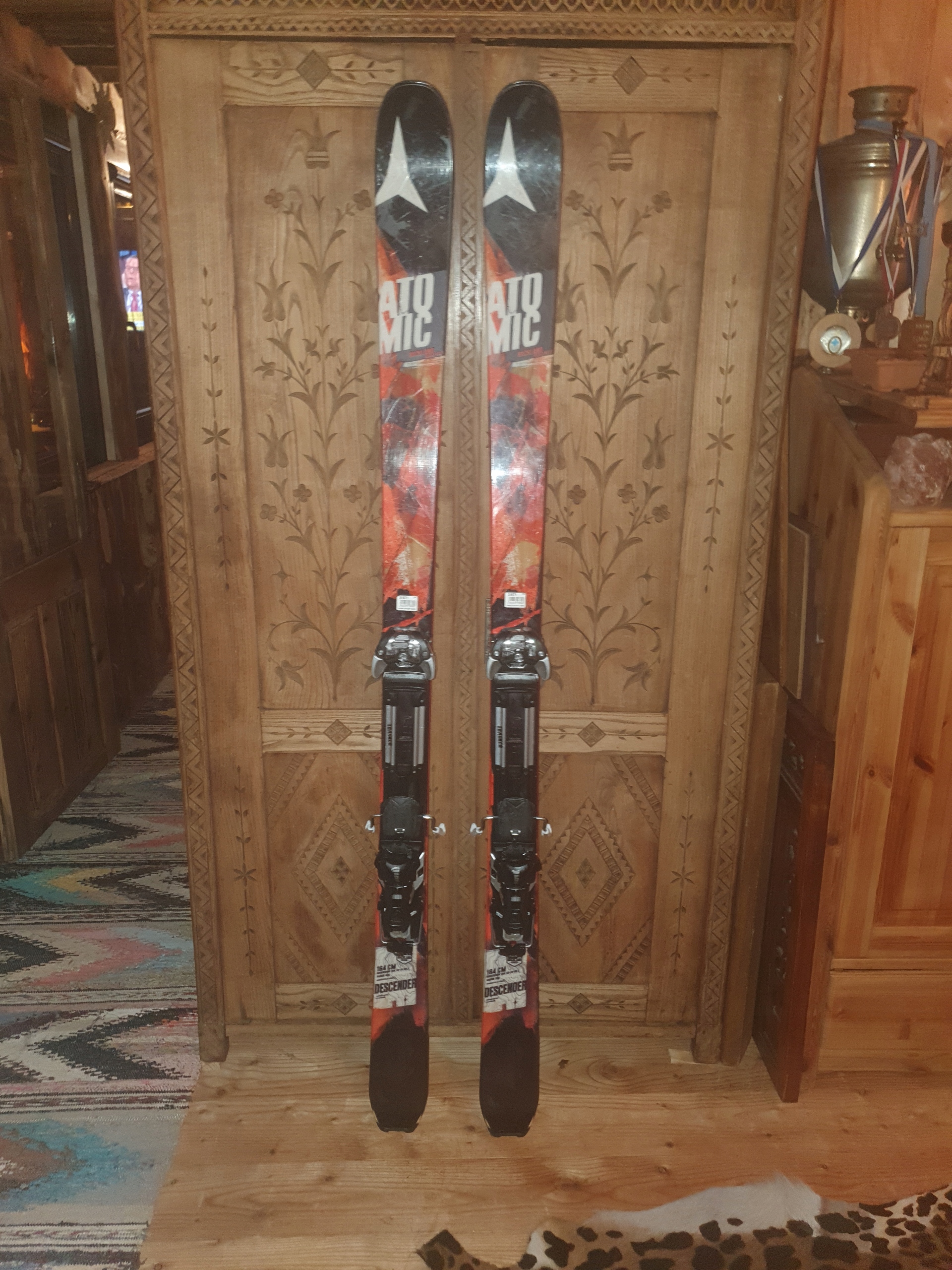 ATOMIC BACKLAND dł.164 cm+ ATOMIC TRACKER 13+ FOKI Sezon 2016 / 2017