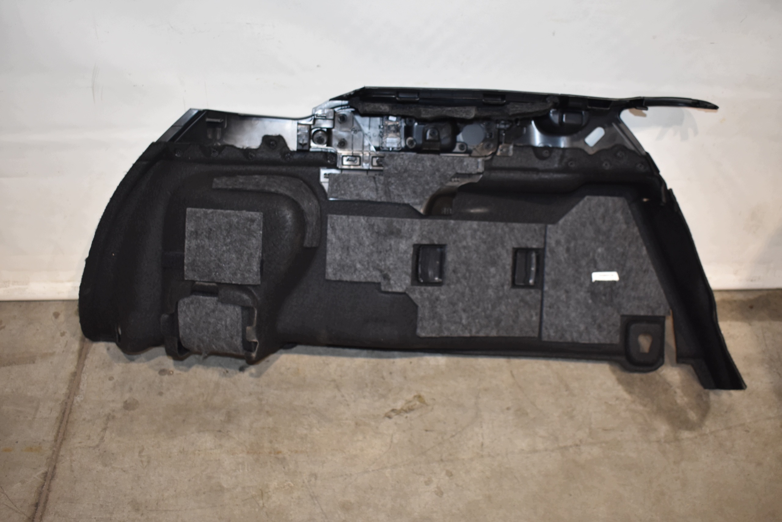 IDEALNY boot upholstery right MERCEDES W206 COMBI 1