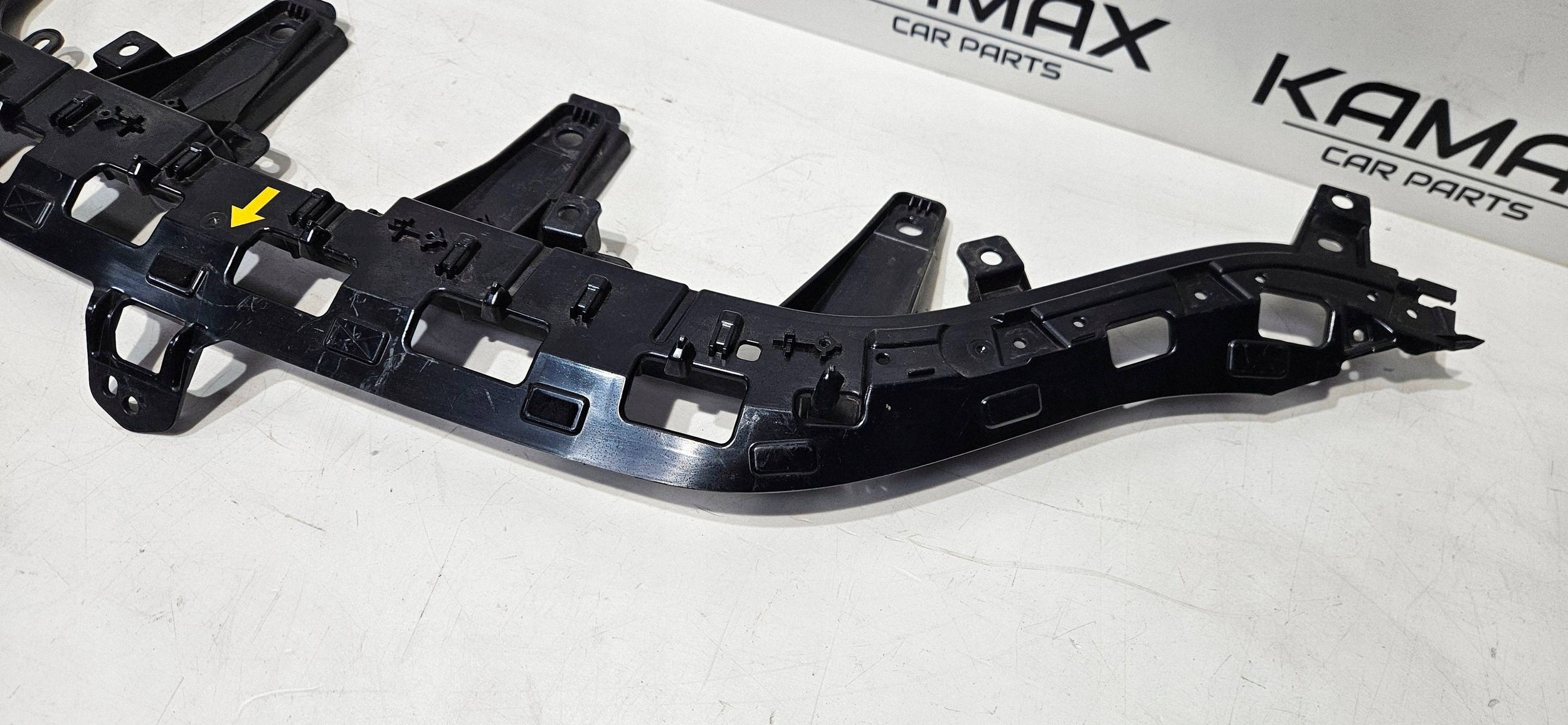 grille radiator (grill) front Lexus NX 5311478011