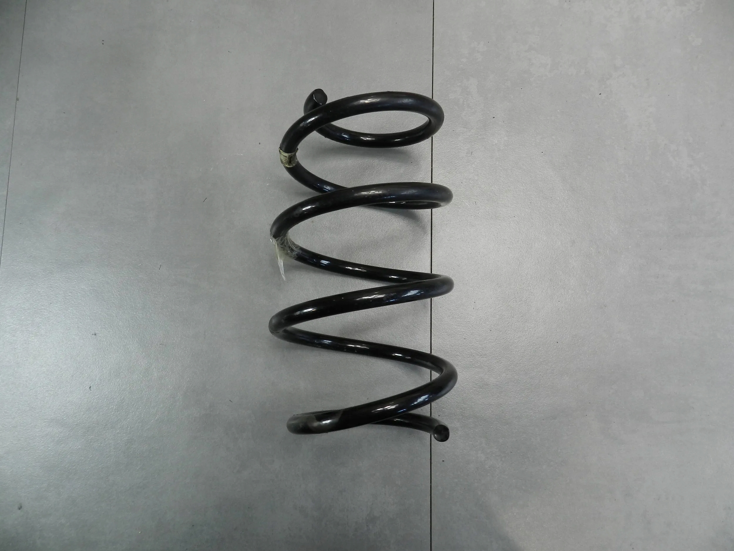 VW Golf VIII 8 spring front 2.0 TSI