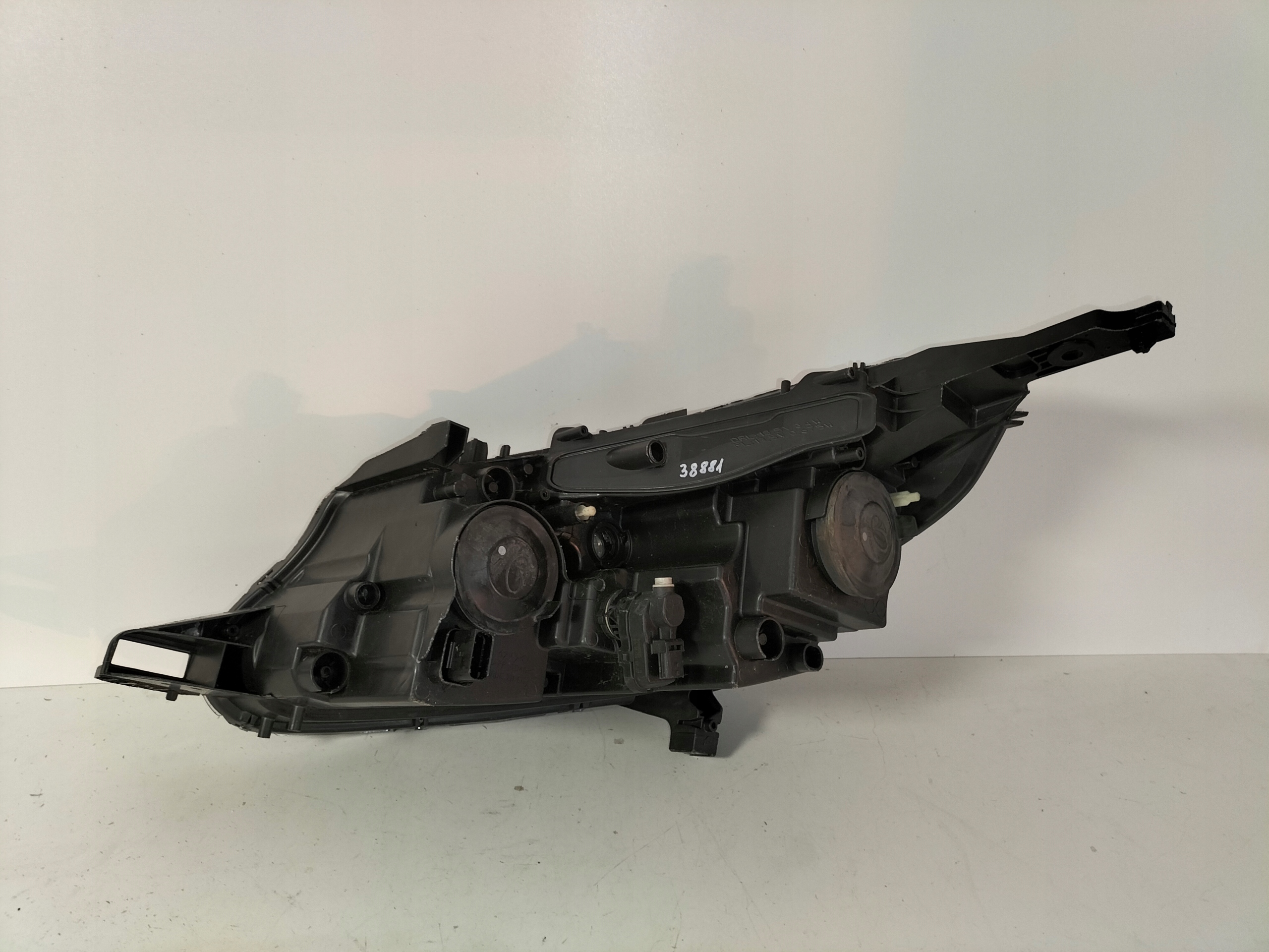 light front reflektor right PEUGEOT 2008 13-16
