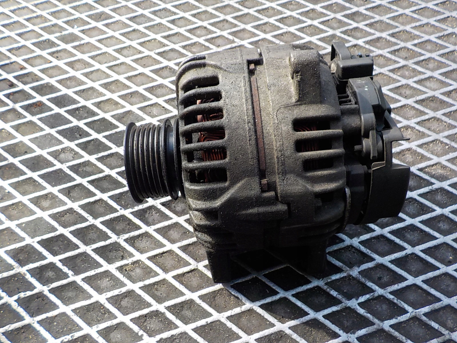 RENAULT MEGANE III ALTERNATOR 8200660025