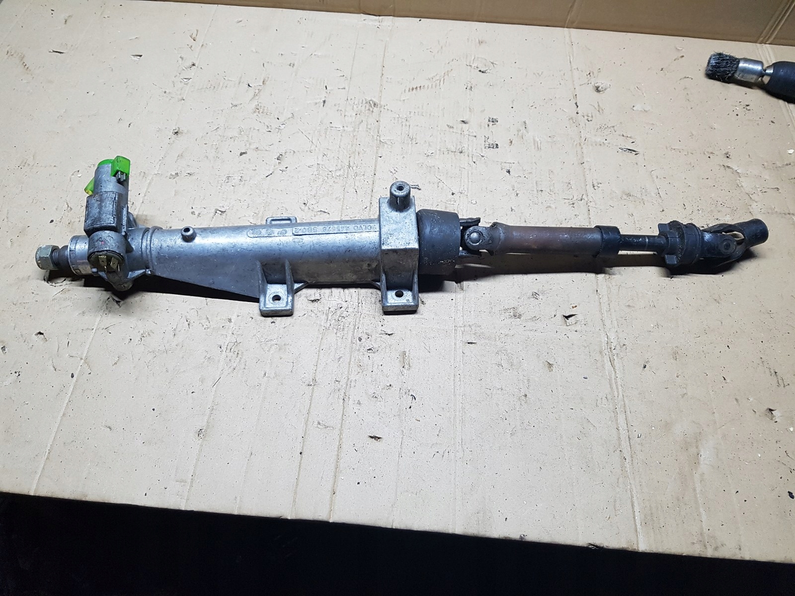 KOLUMNA KIEROWNICZA VOLVO 440