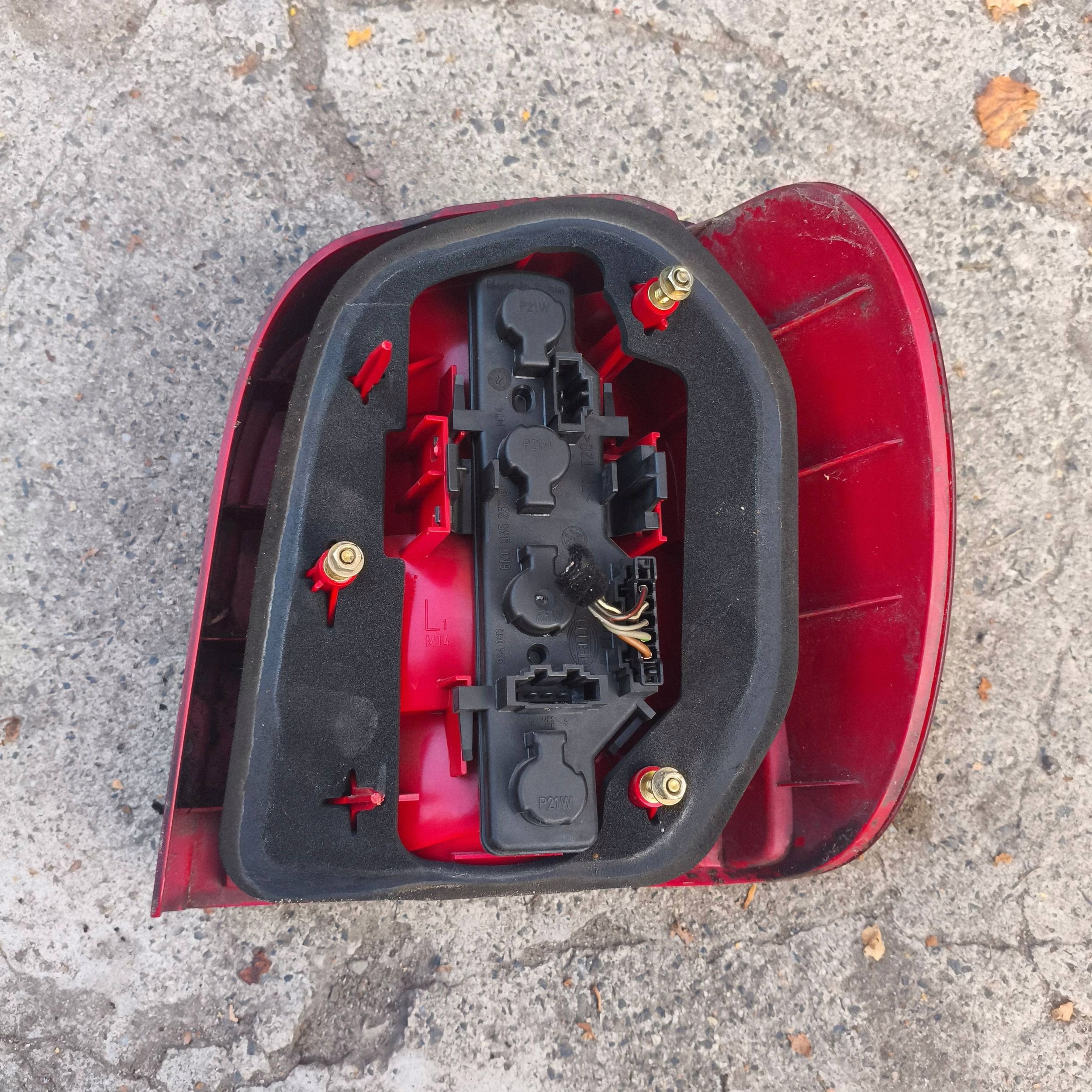 light rear left Volkswagen Polo III 6N 6N2 6NF 2000