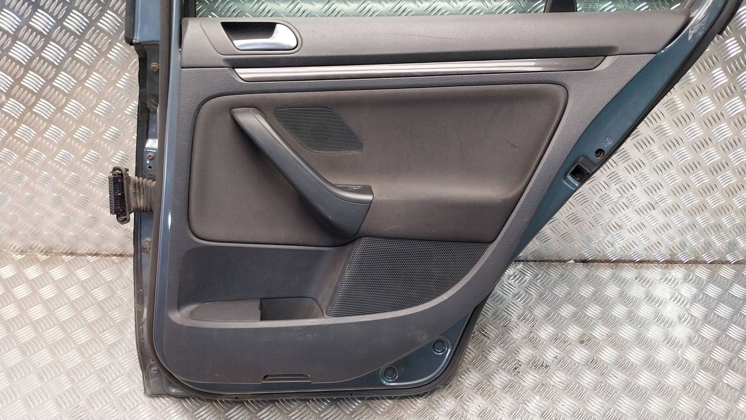 Portière Arrière Droit VW JETTA V 05