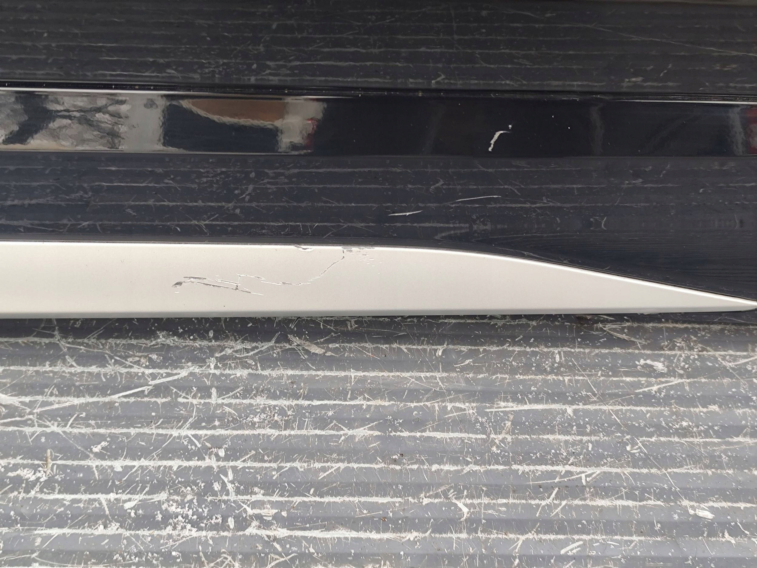 AUDI Q3 83A SPORTBACK door front right complete DEMONTAZ