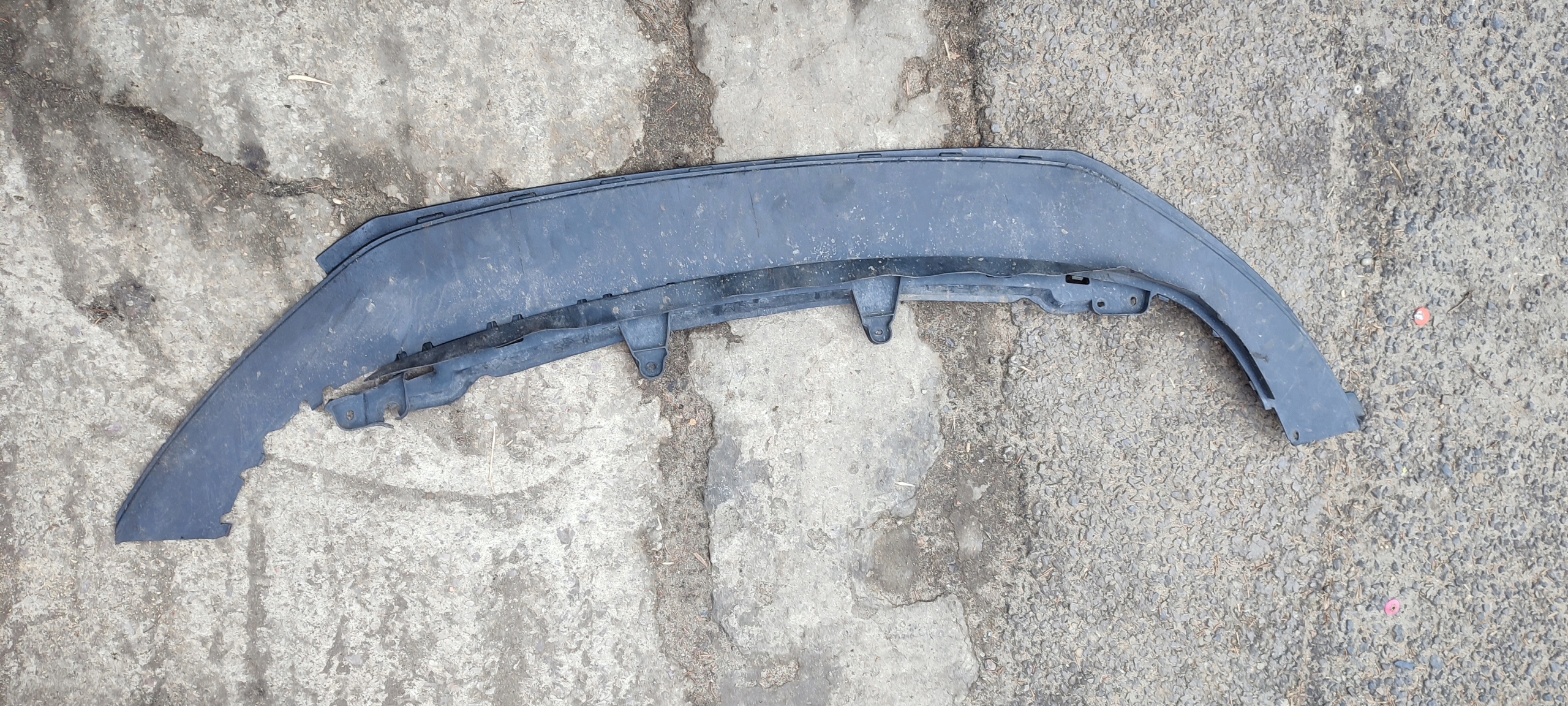 SPOILER der Stoßstange vorne VOLKSWAGEN GOLF PLUS 5K0805903A