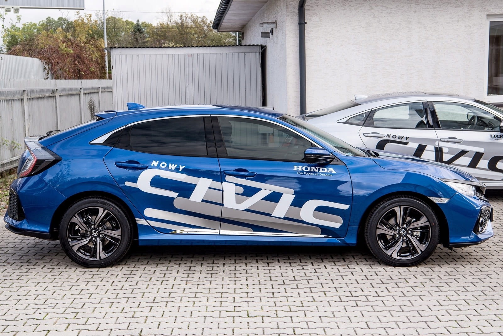 LISTWY DRZWI STAL HONDA CIVIC 2016+ Producent części Inny