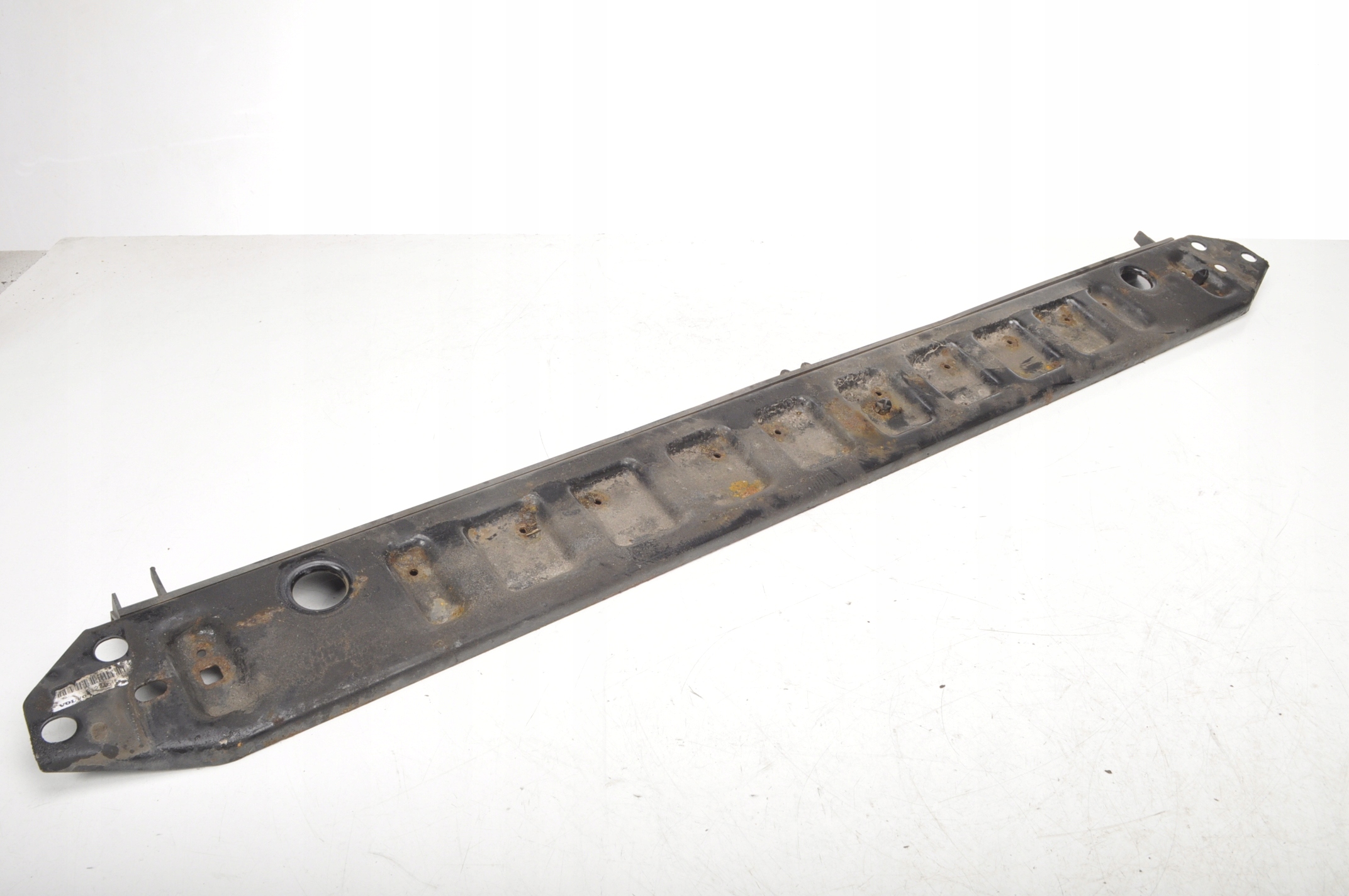 VOLVO XC60 S60 V60 DOLNA BELKA POD CHLODNICE