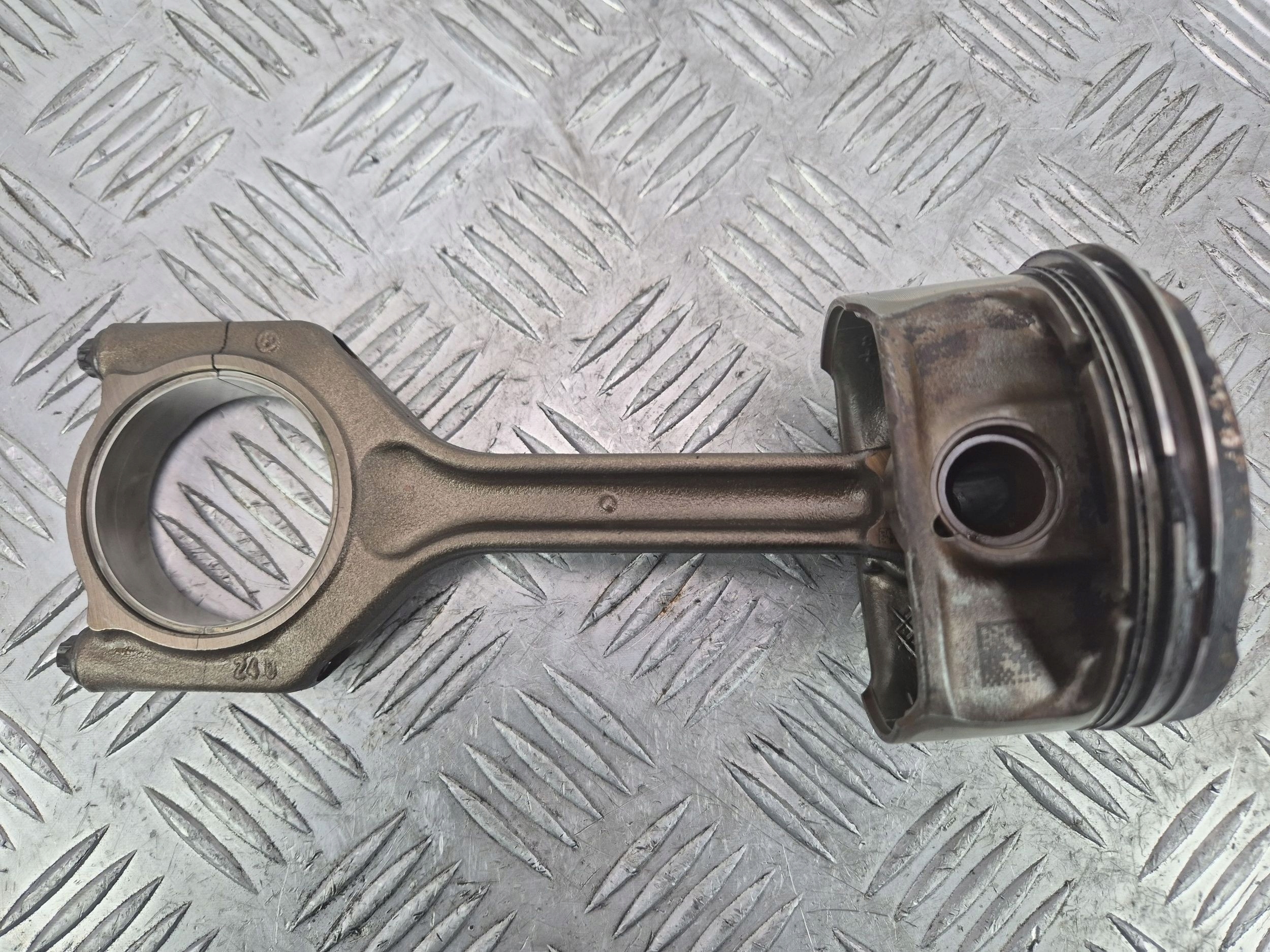 BMW E87 E90 E93 E60 E64 benzina N52 pistone Biella 7589201