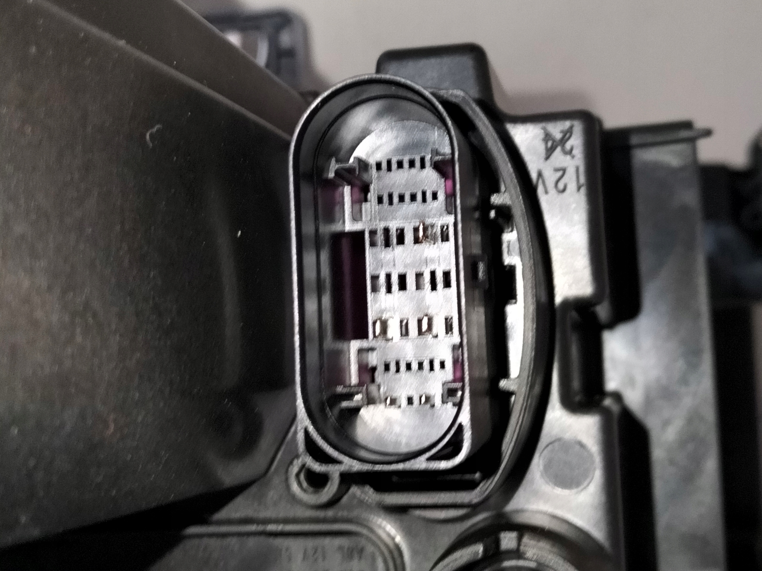 light front reflektor right VW TIGUAN 3 III 24- FULL LED