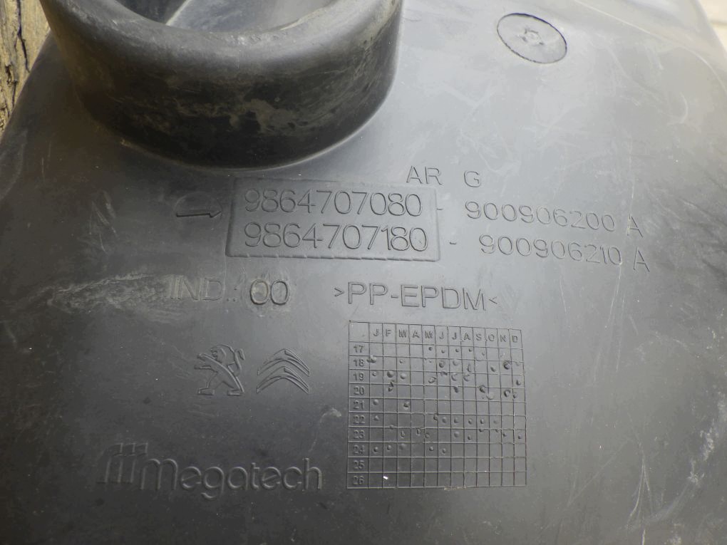 BERLINGO IV PARTNER IV TOYOTA PROACE CITY COMBO E 18- mudguard left rear.