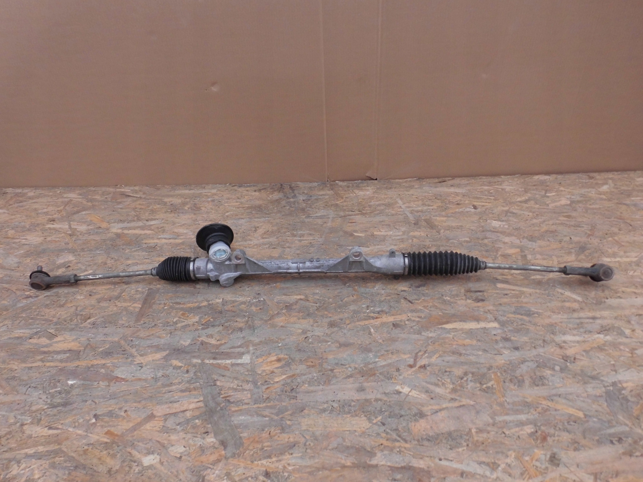 Mitsubishi Outlander III 2.4 PHEV control moulding drag rod servo steering
