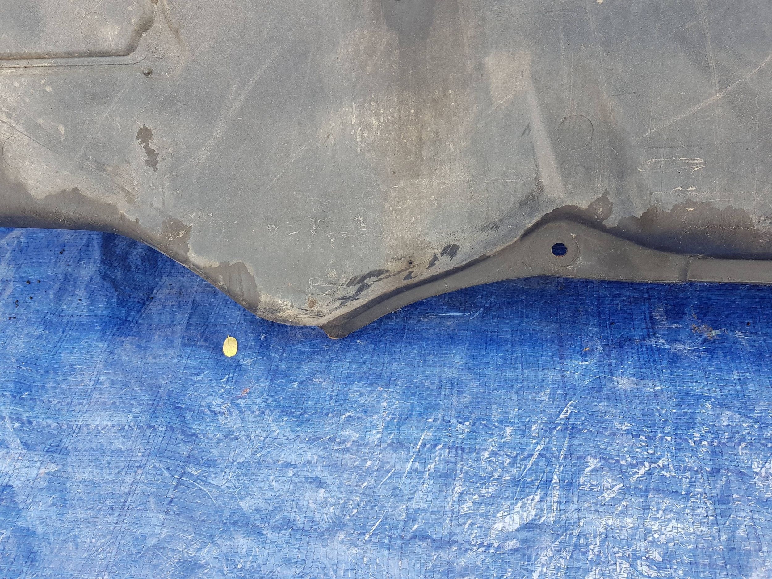cover below engine bumper lower Mercedes E W211