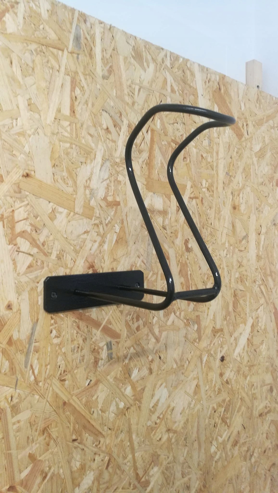 WIESZAK NA KASK / KOMBINEZON STOJAK MOTOCYKLOWY Rozmiar inny