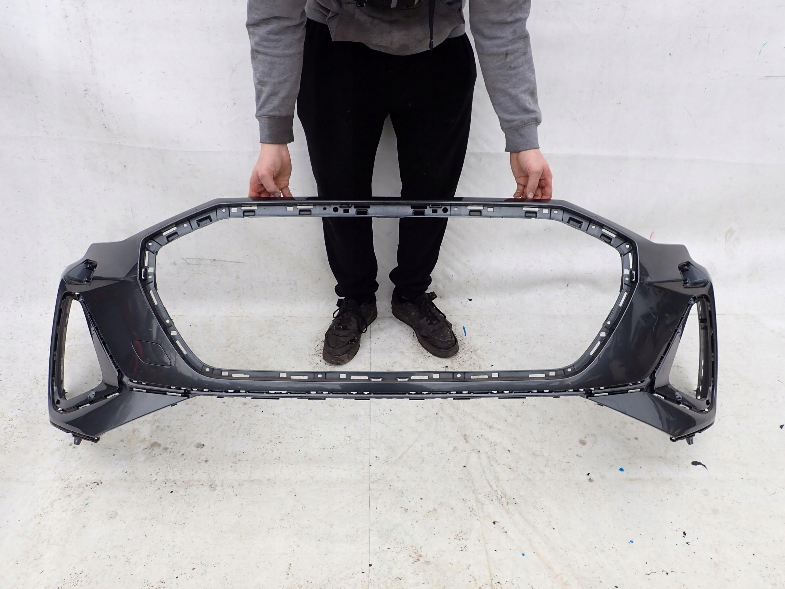 AUDI E-TRON 4KE S-LINE 18- bumper front SPR PDC