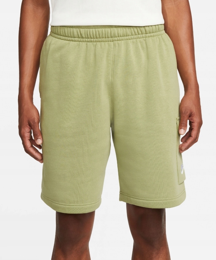 Y9649 Nike kraťasy před kolena, velikost L