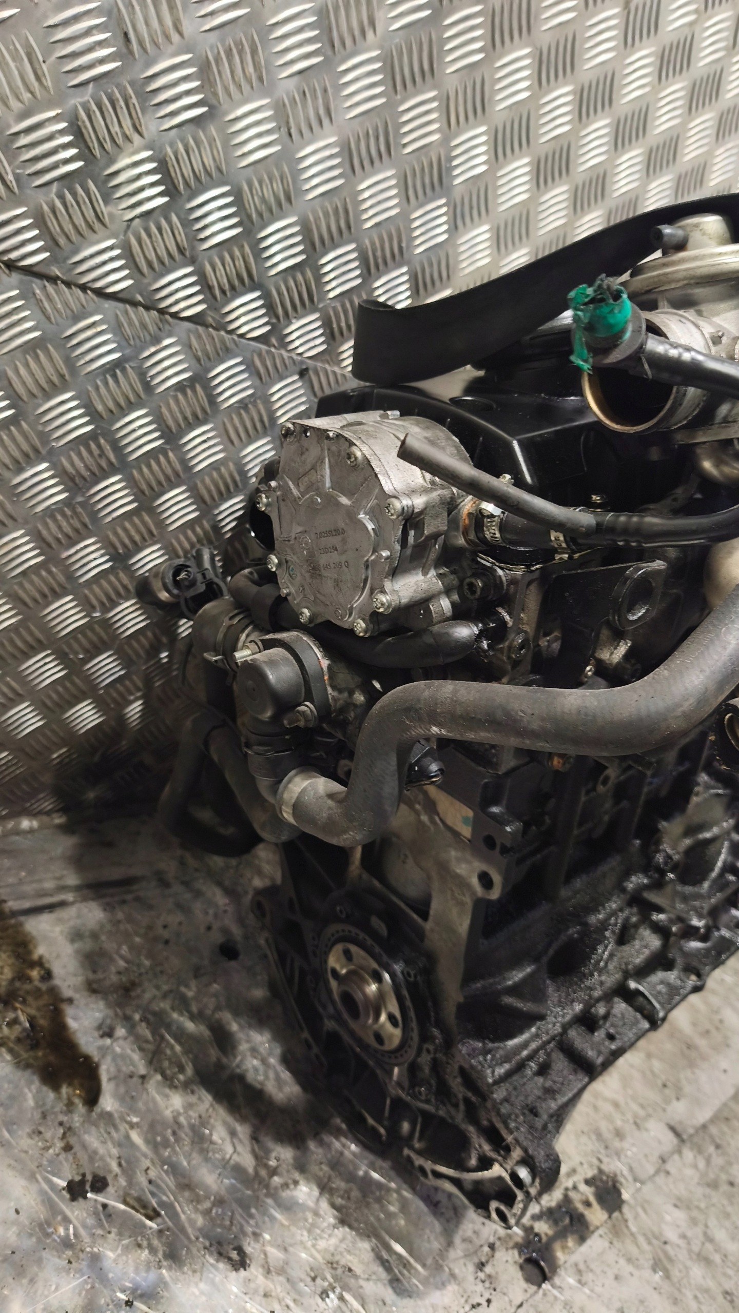 engine unprotected pillar VW PASSAT B5 1.9TDI 2001r -AVB