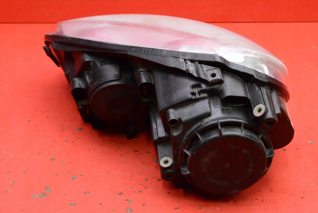 REFLEKTOR right light front EU 1K6941006P VW GOLF 5 V 03-09