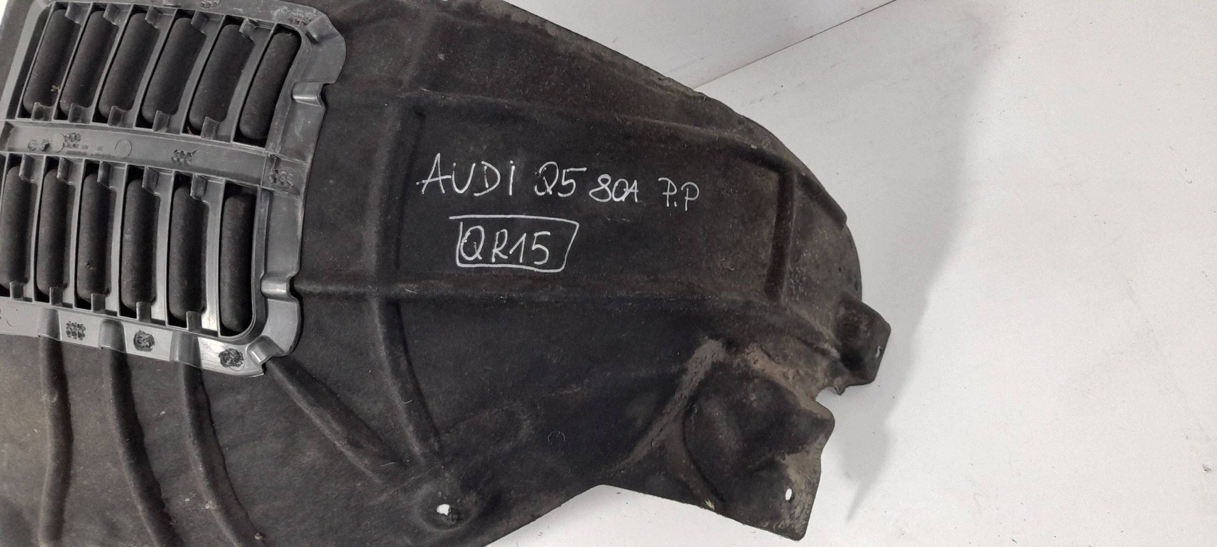 Audi Q5 80A SQ5 FY mudguard front right 31010029100 (QR15)
