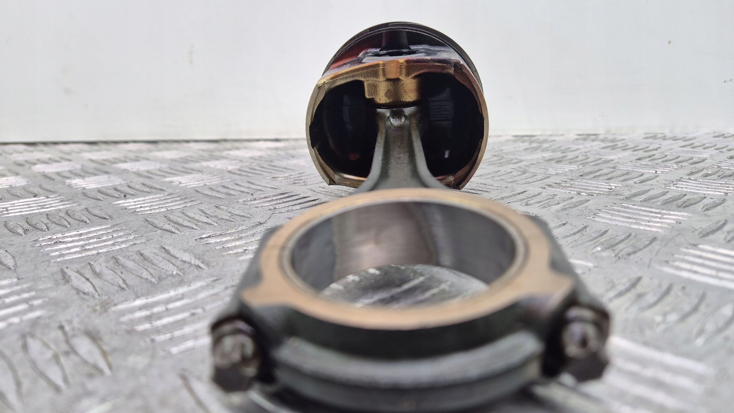 Piston avec bielle Mercedes E200 CGI W212 1.8 0821RA M271