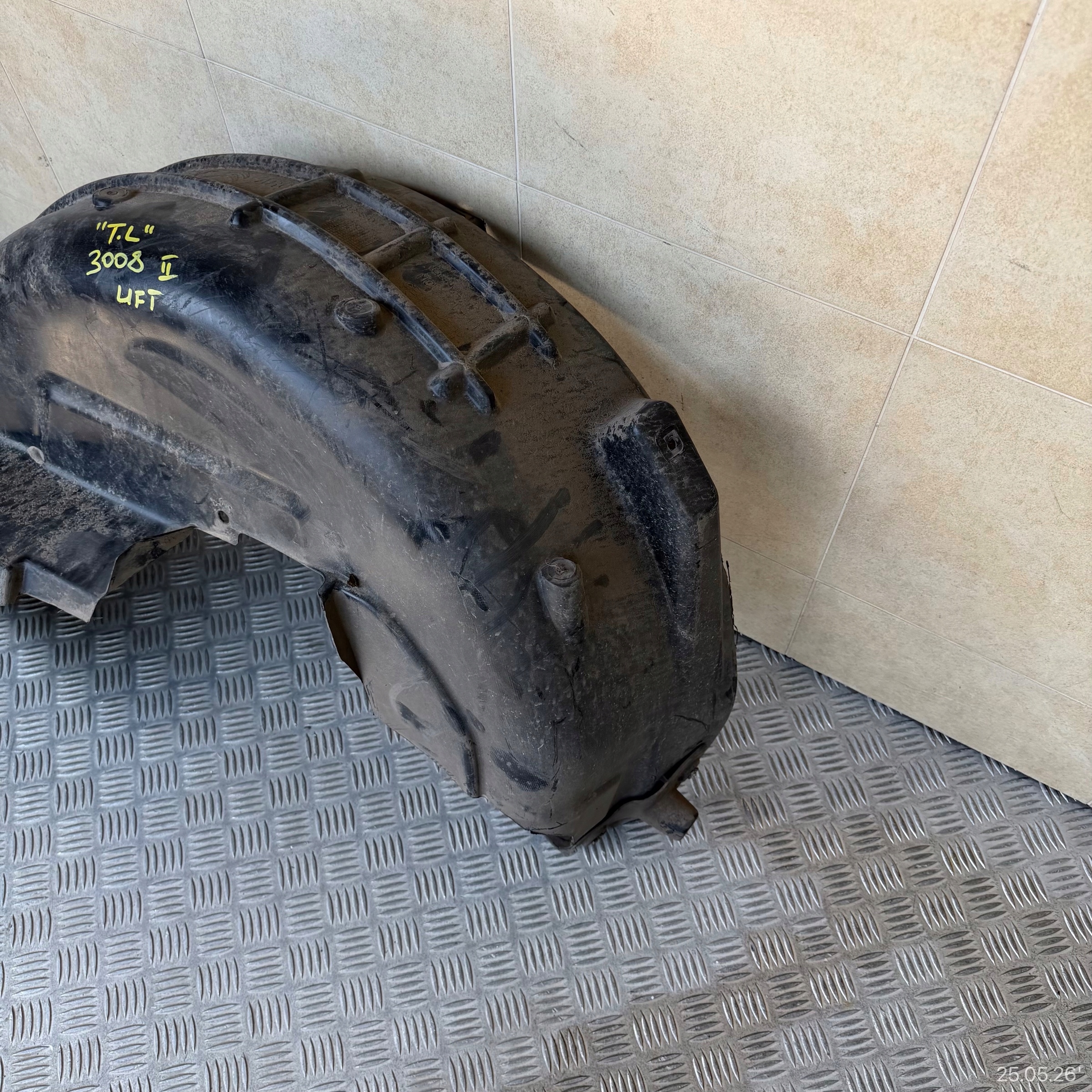 mudguard rear. left PEUGEOT 3008 II 9810125680