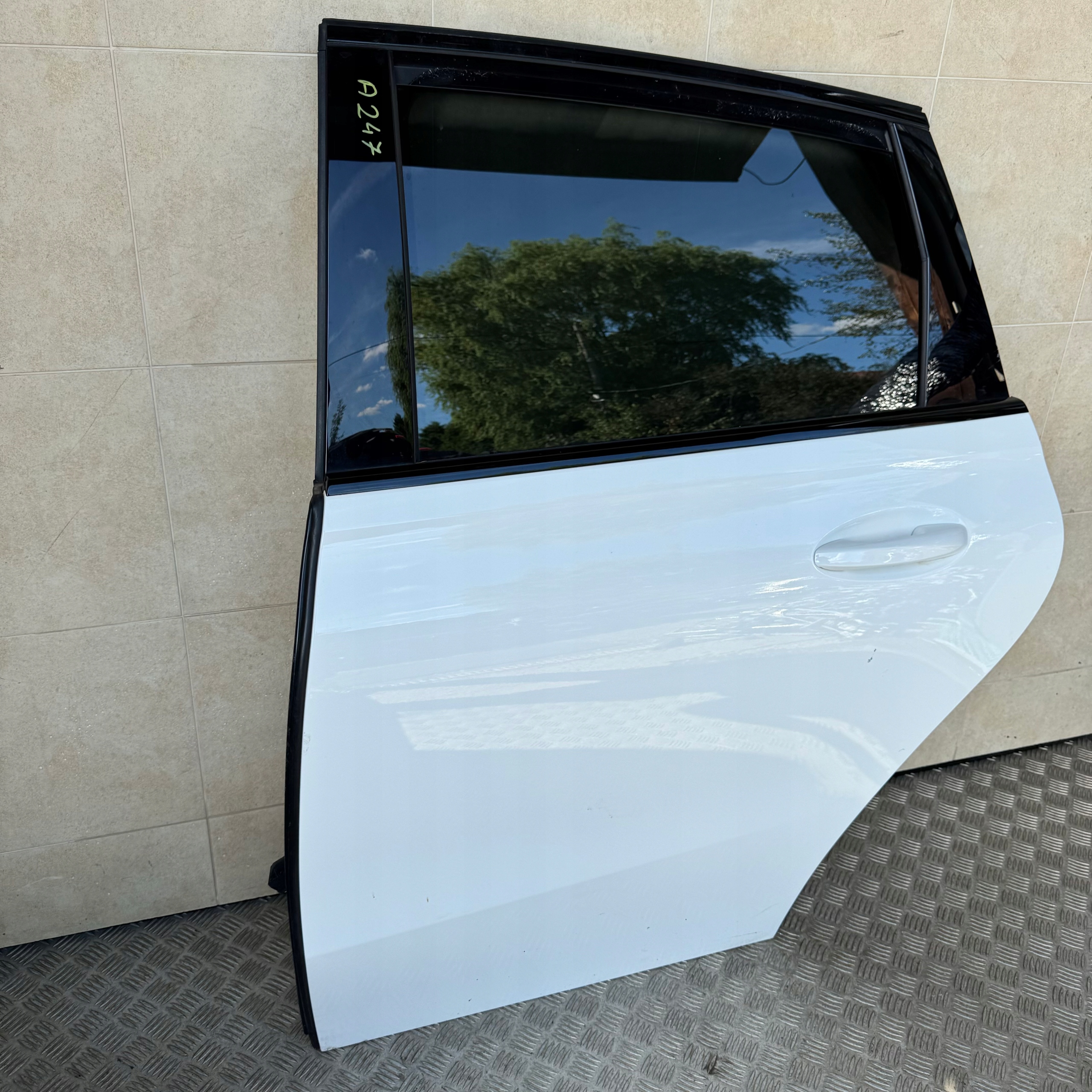 Tür hinten links MERCEDES B-KLASA W247 2019 ROK