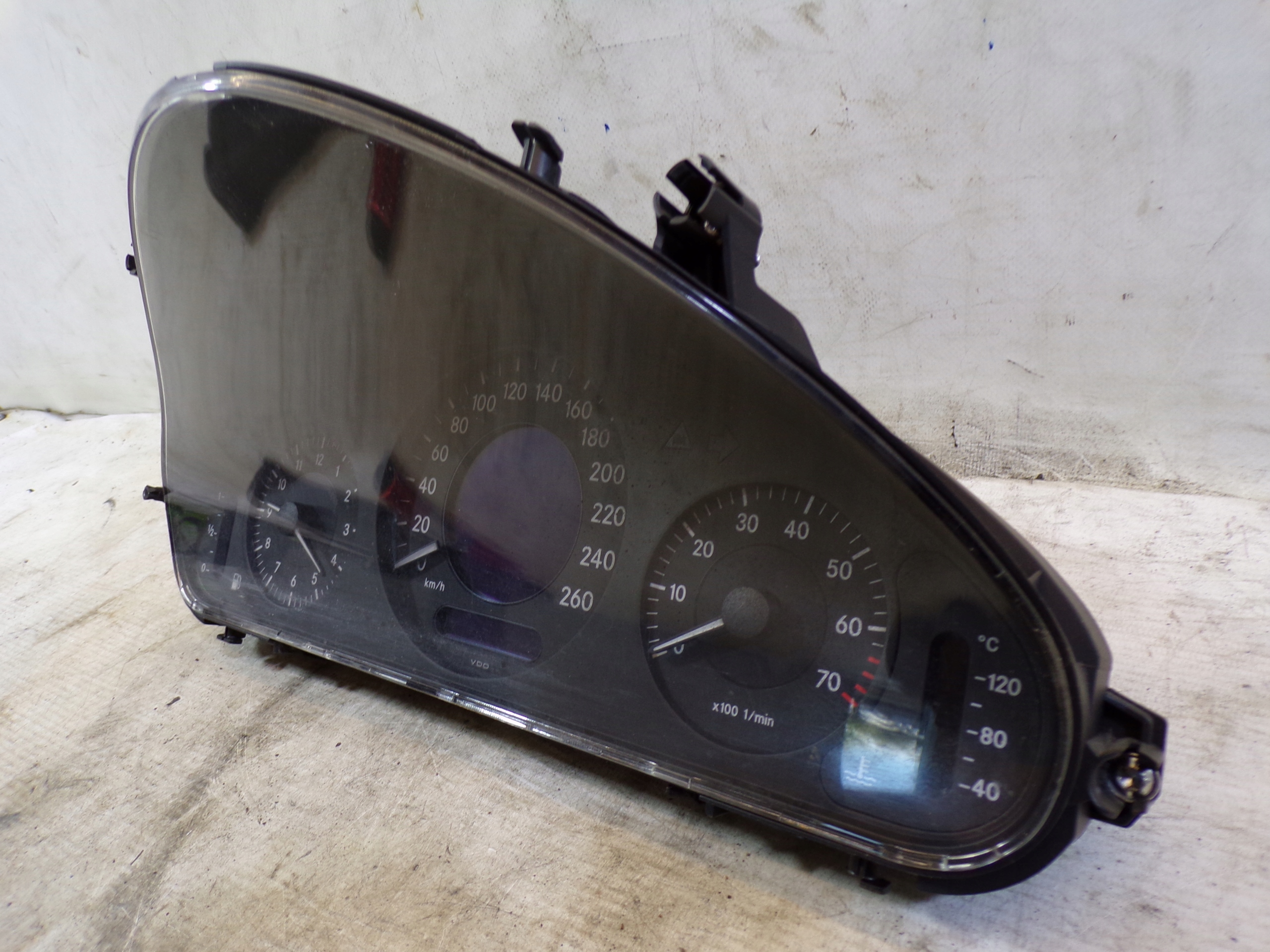 dials dials MERCEDES W211 A2115409947