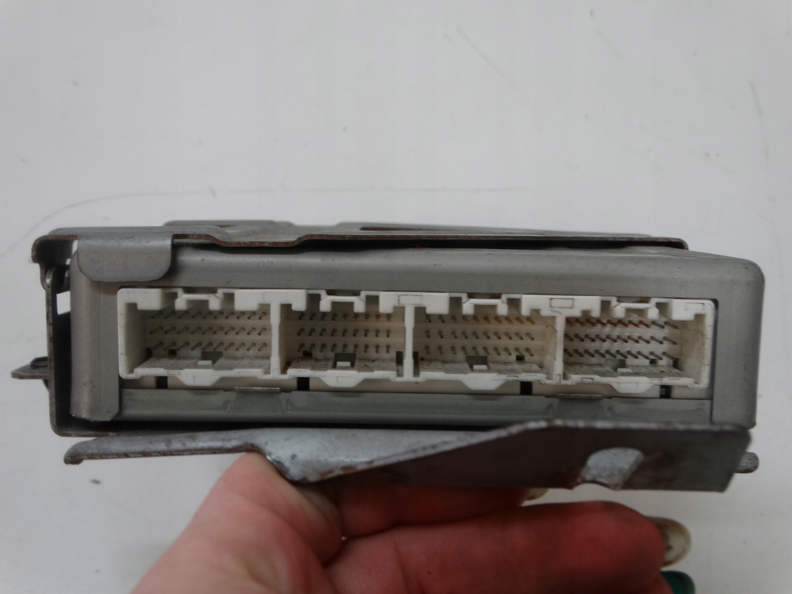 control unit computer of the engine MAZDA 6 02r. L81318881H