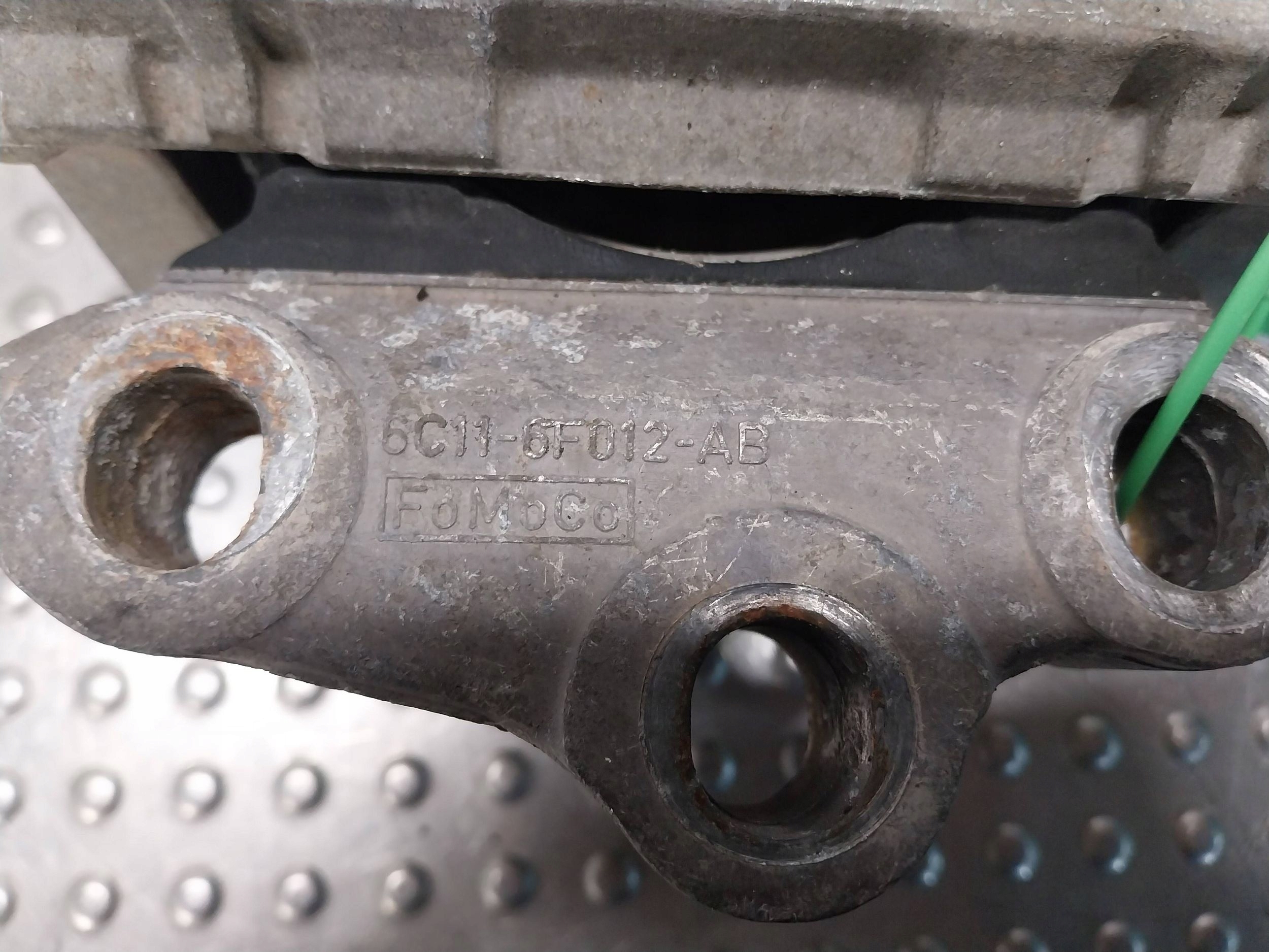 holder engine mount 6C11-6F012-AB 3C11-6F012-AE FORD TRANSIT MK7 2.2 TDCI