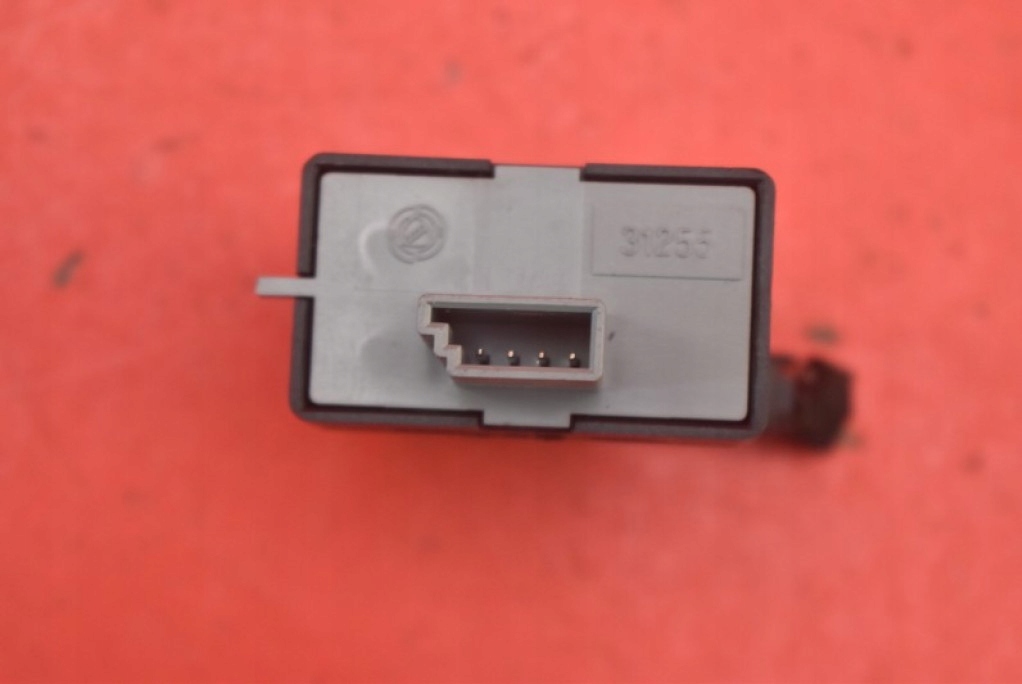 switch lifting windows right front FIAT LINEA 06-12