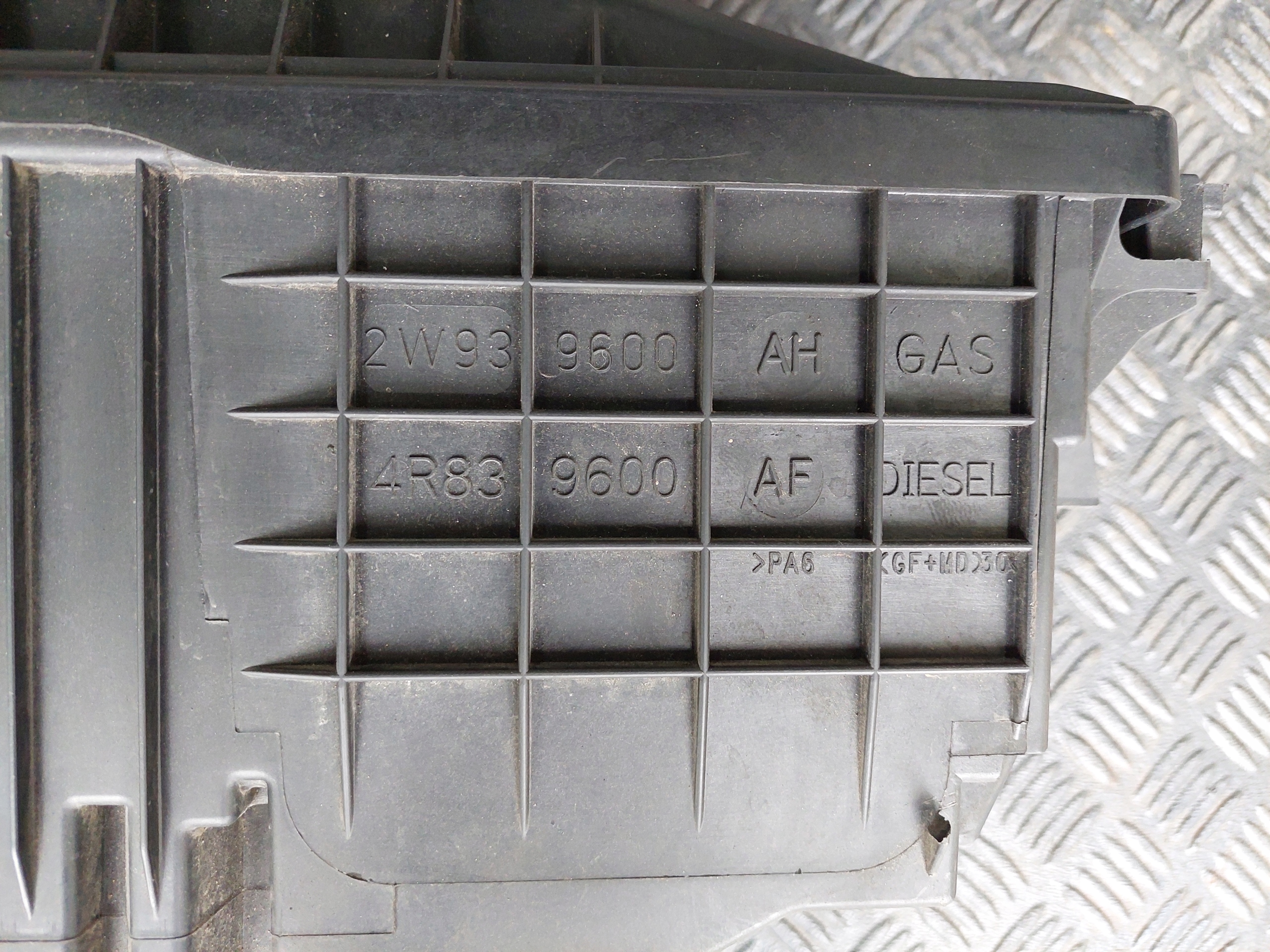 Gehäuse filter luft JAGUAR XJ IV X351 3.0 D