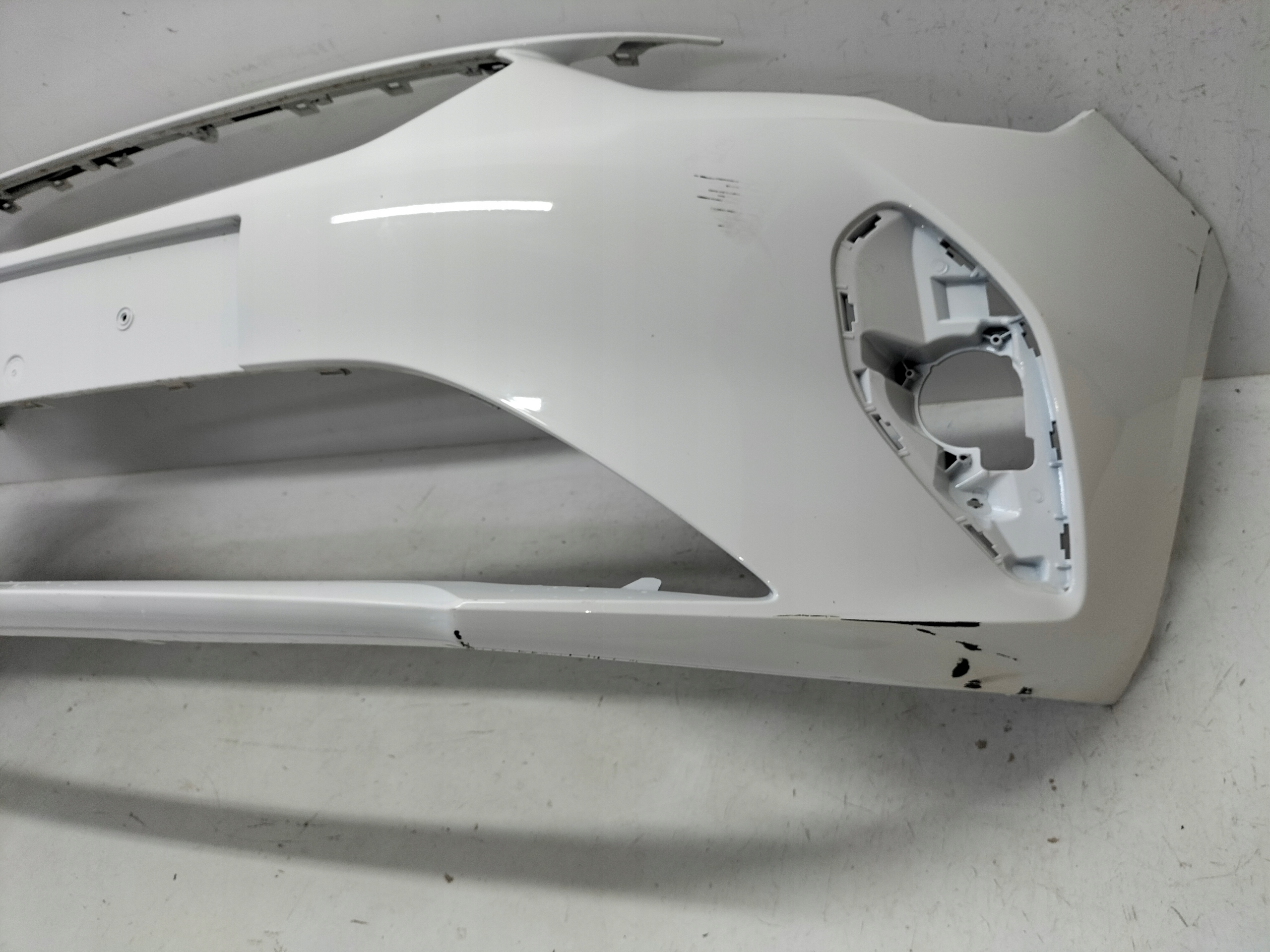nárazník přední předek OPEL CORSA F 19