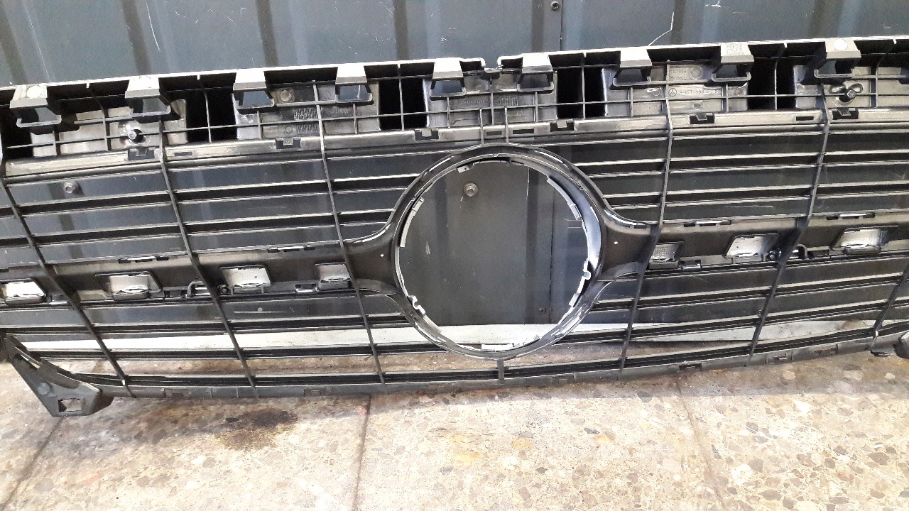 A1178880160 Grill atrapa Mercedes W117 CLA nowy Numery katalogowe zamienników A1178880160