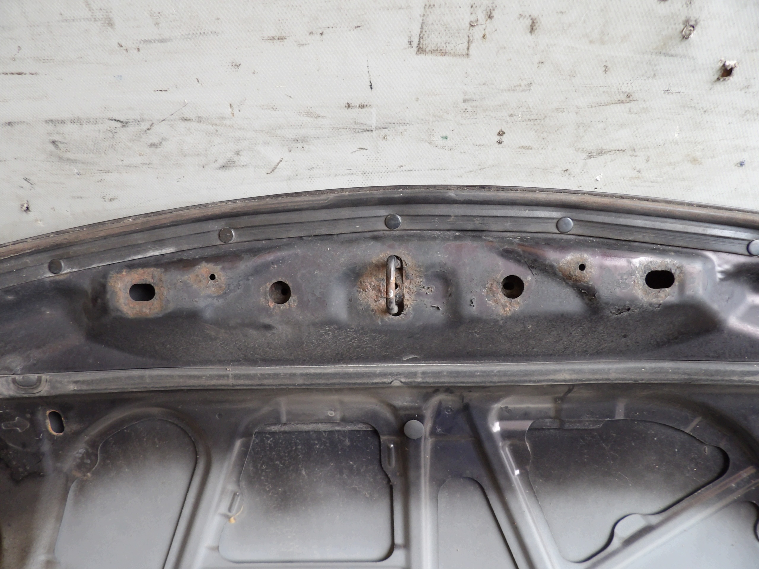 Mazda 6 e lift cofano