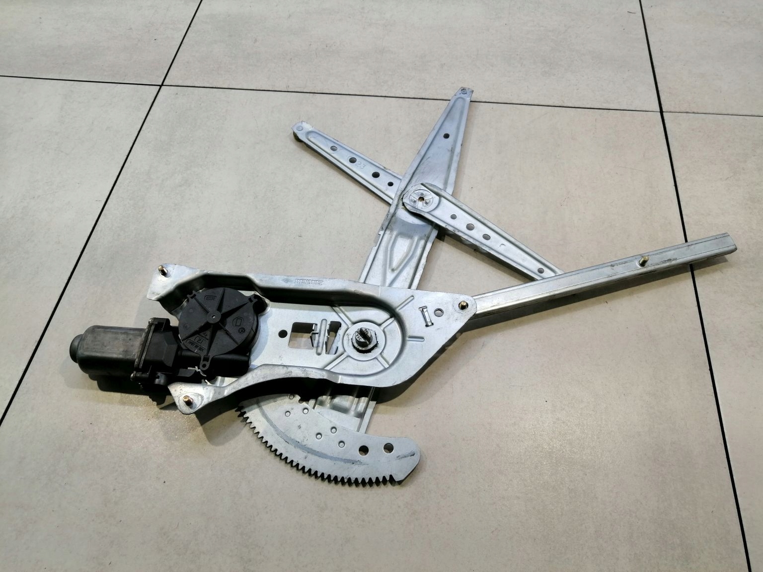 window regulator right front KANGOO and LIFT 400664