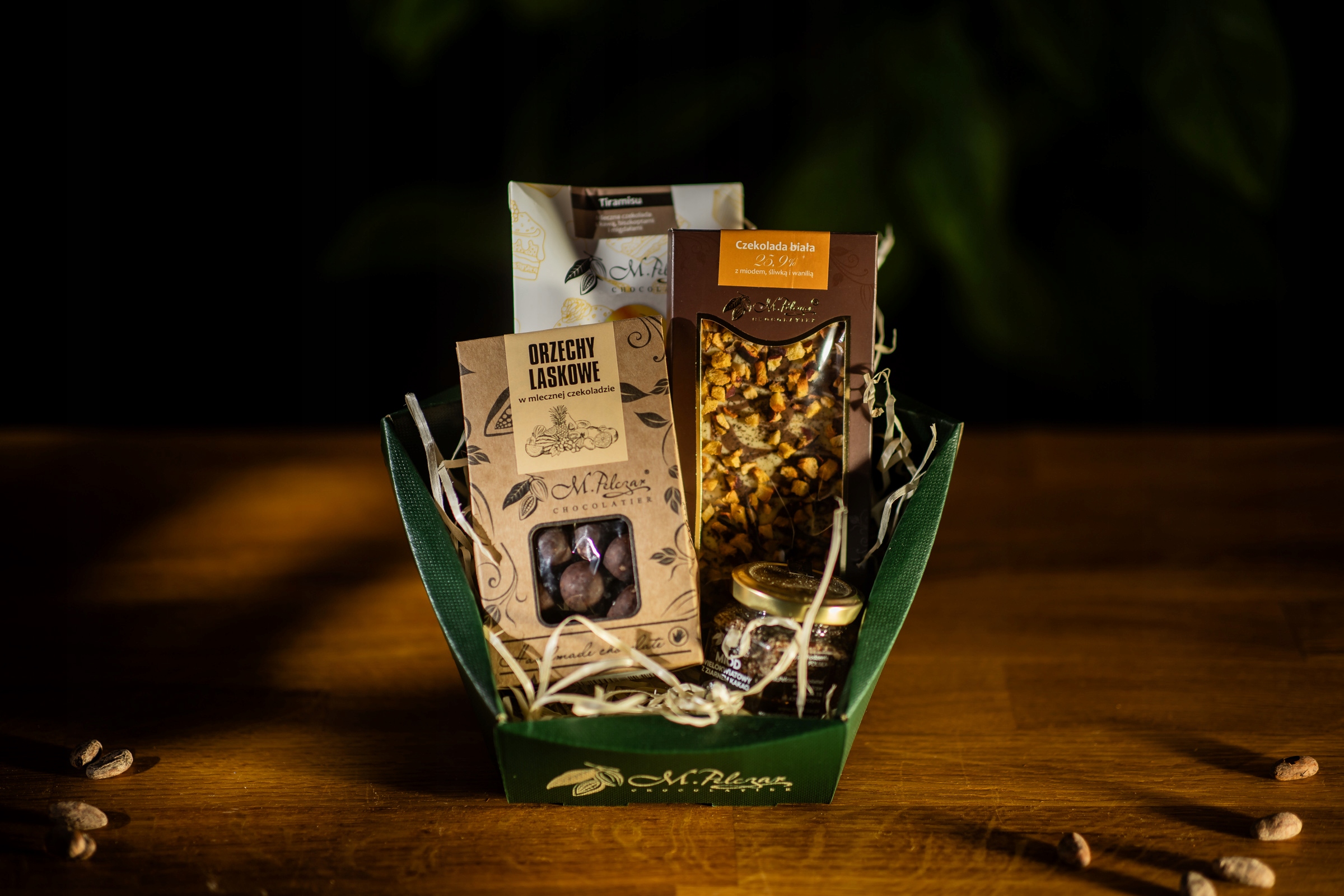 Levně Dárkový set s medem a lískovými oříšky