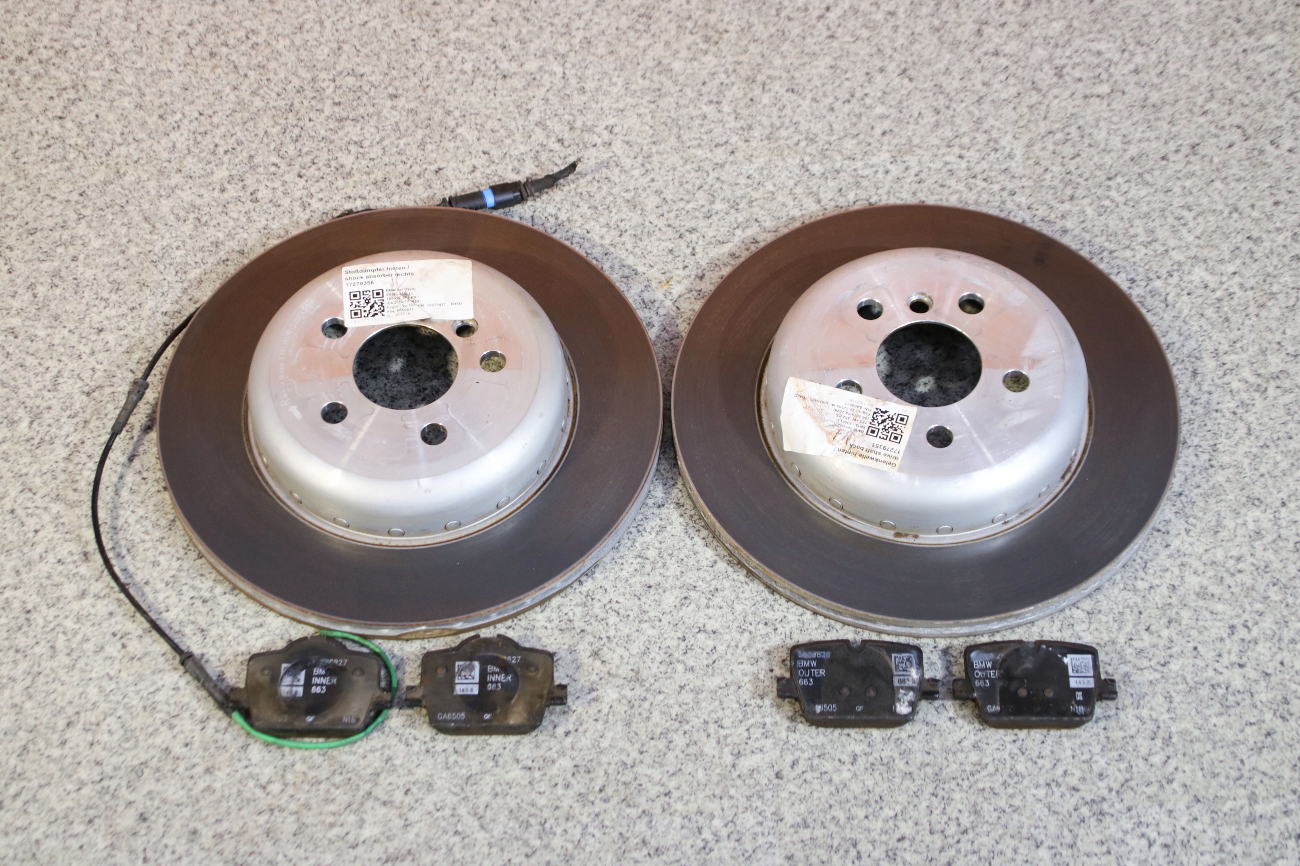 BMW G20 330i discs plates rear part 330x20 10 km !!!