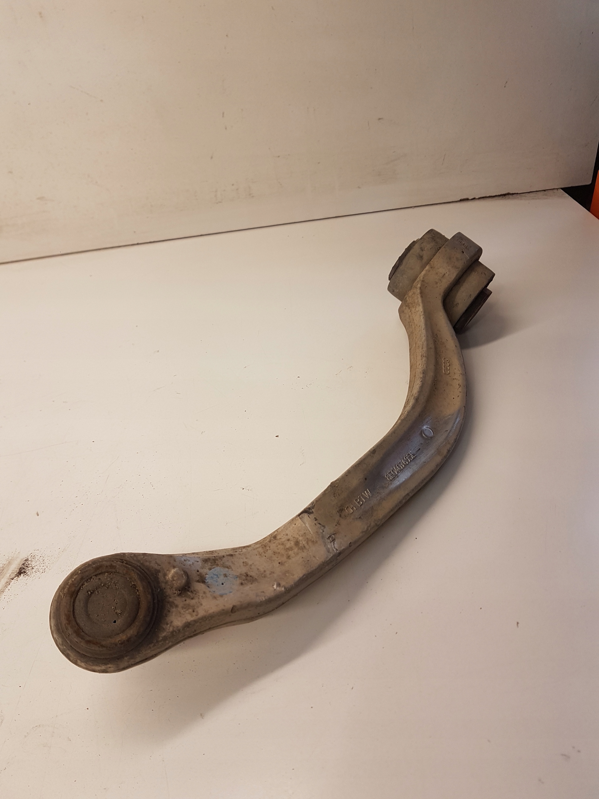 Querlenker links vorne AUDI A4 B6 B7 8E0407695E