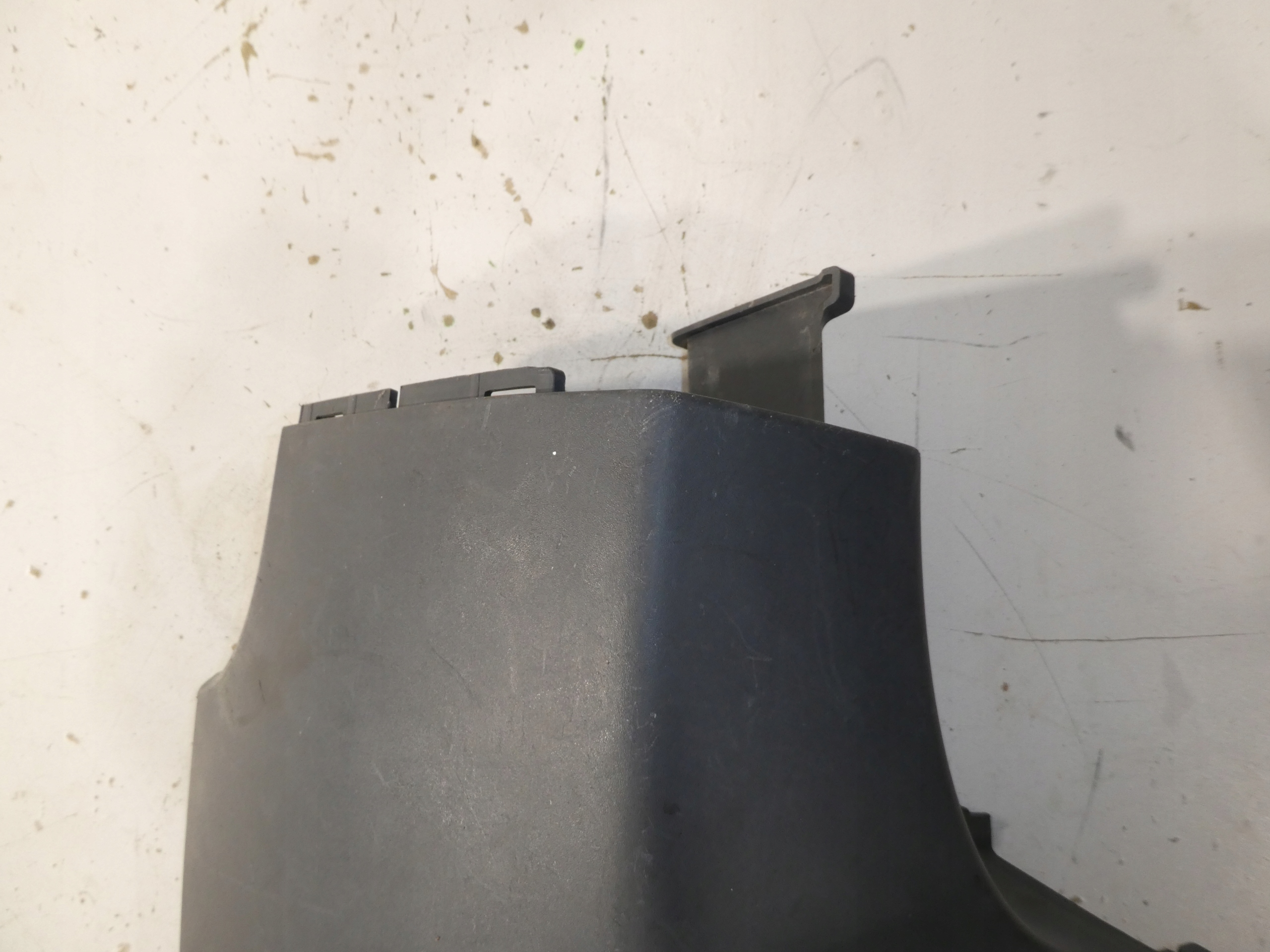 SPRINTER CRAFTER corner of a bumper rear part A9068804571