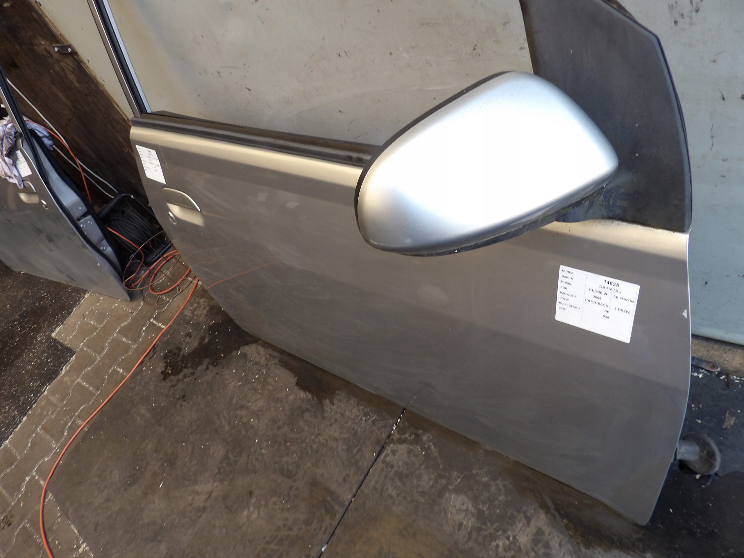 Daihatsu Cuore VI door front right lak. S28